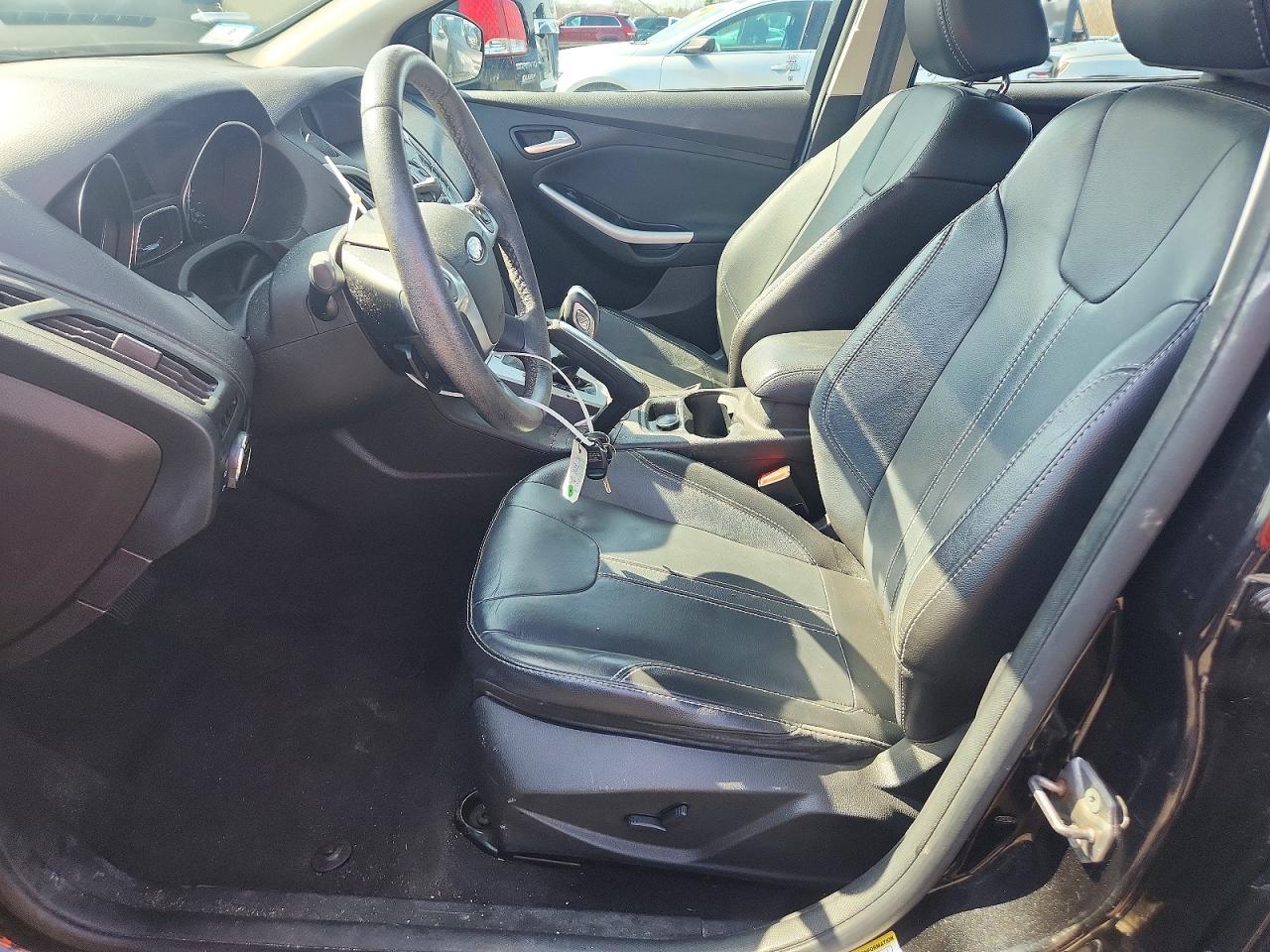 2013 Ford Focus Se Black vin: 1FADP3K28DL348278