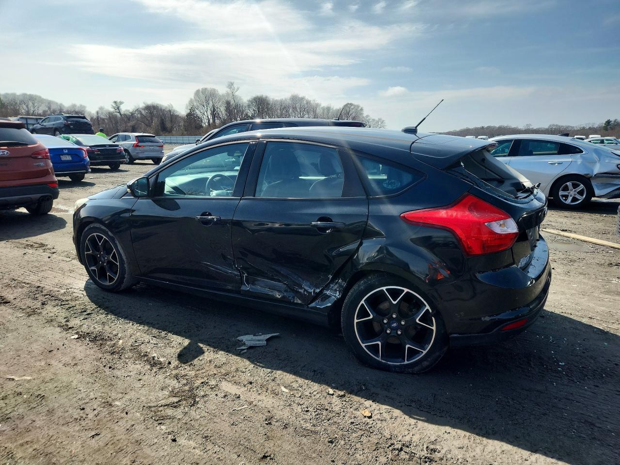 2013 Ford Focus Se Black vin: 1FADP3K28DL348278
