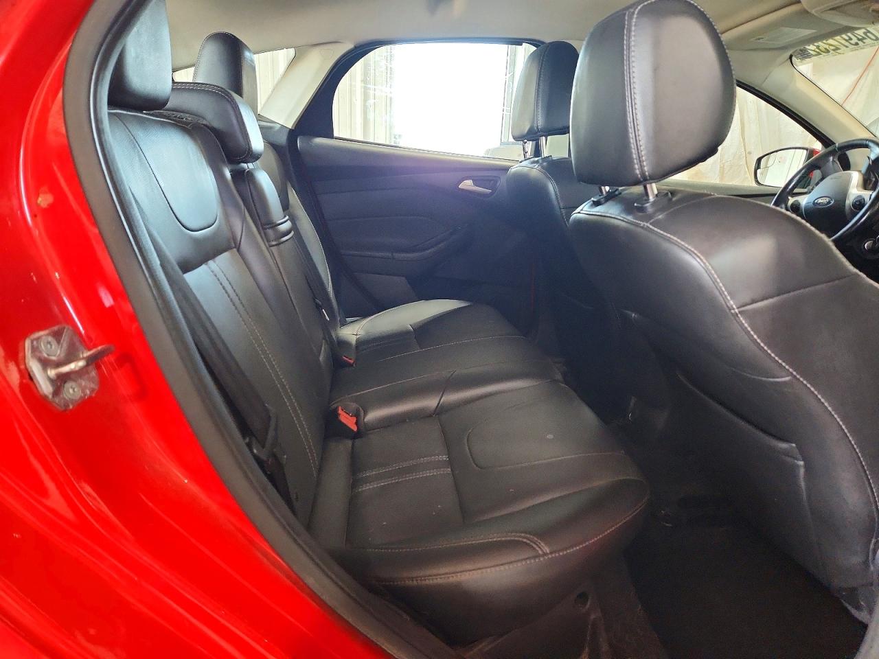 2013 Ford Focus Se Red vin: 1FADP3K28DL348510