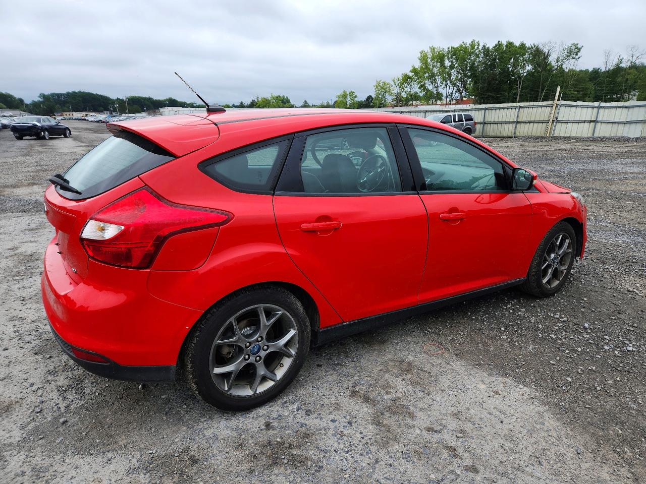 2013 Ford Focus Se Red vin: 1FADP3K28DL348510