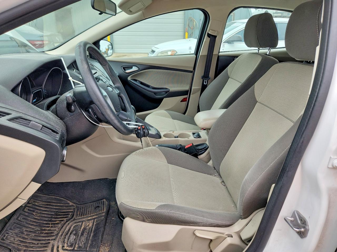 2013 Ford Focus Se White vin: 1FADP3K28DL373293