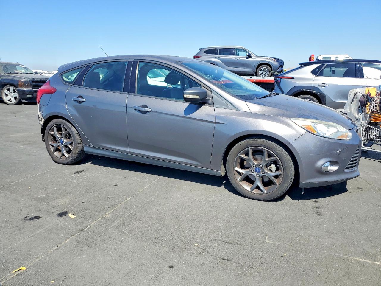 2013 Ford Focus Se Серый vin: 1FADP3K28DL374590