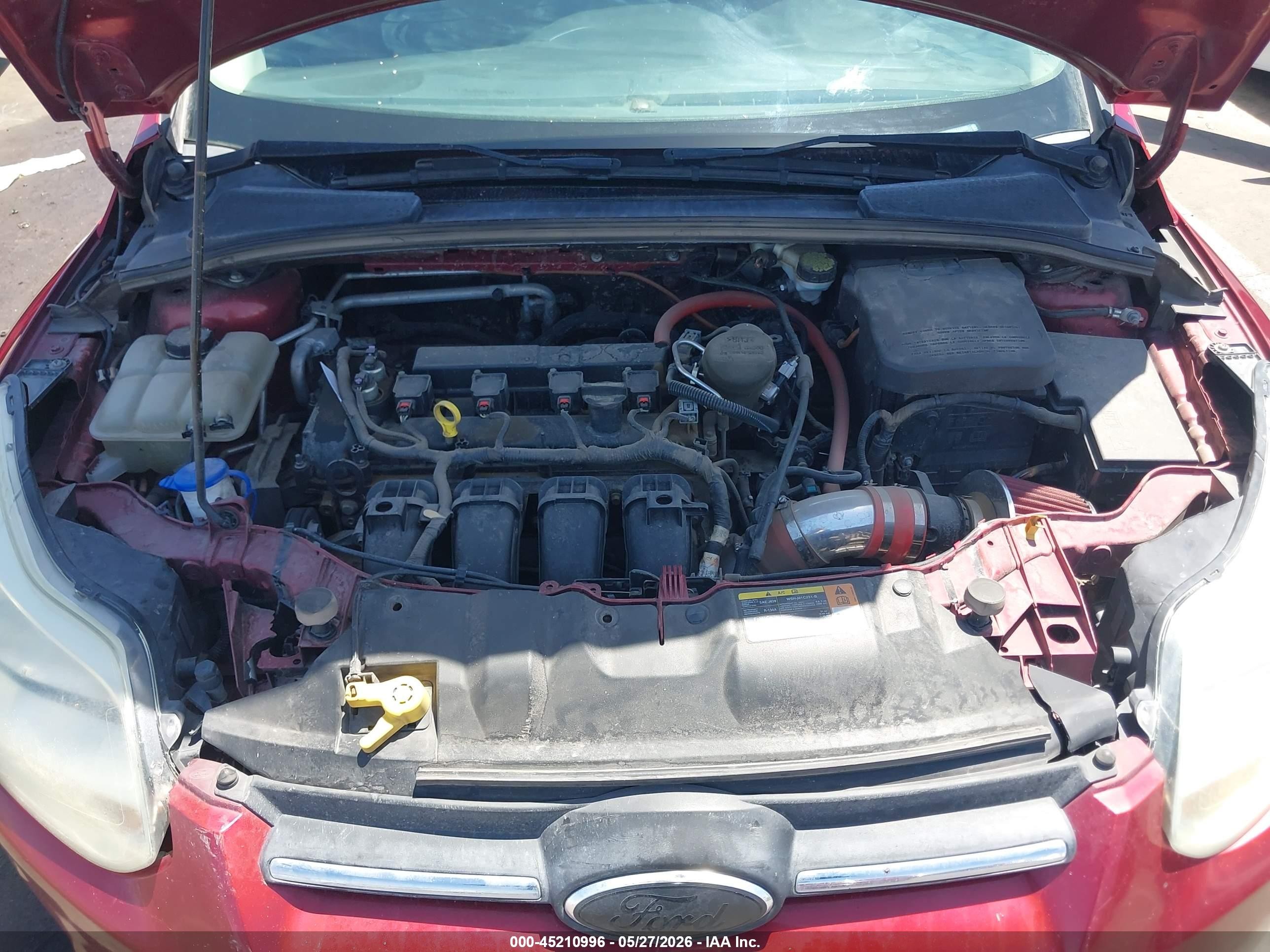 2014 Ford Focus Se Red vin: 1FADP3K28EL111422