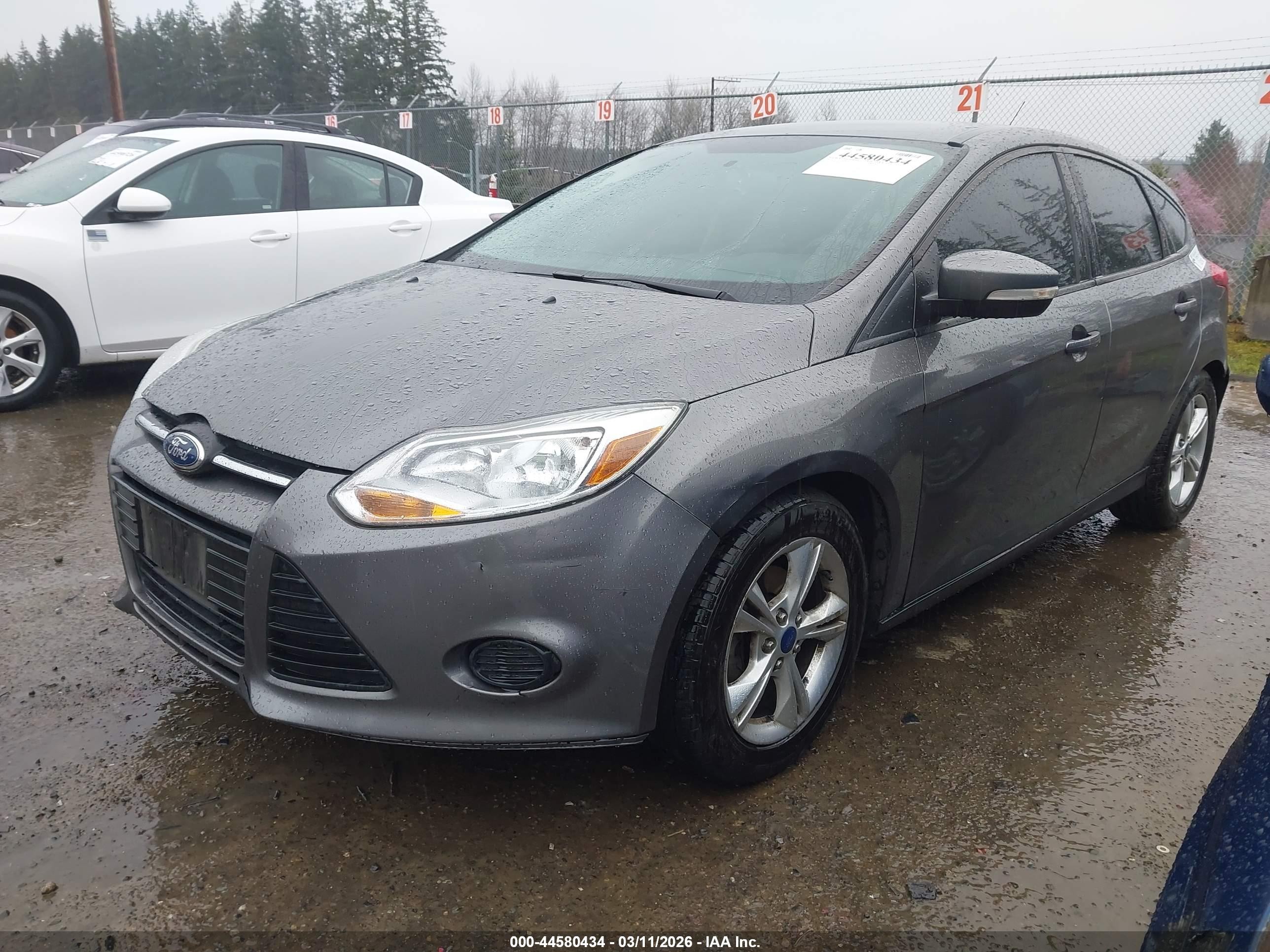 2014 Ford Focus Se Gray vin: 1FADP3K28EL112151
