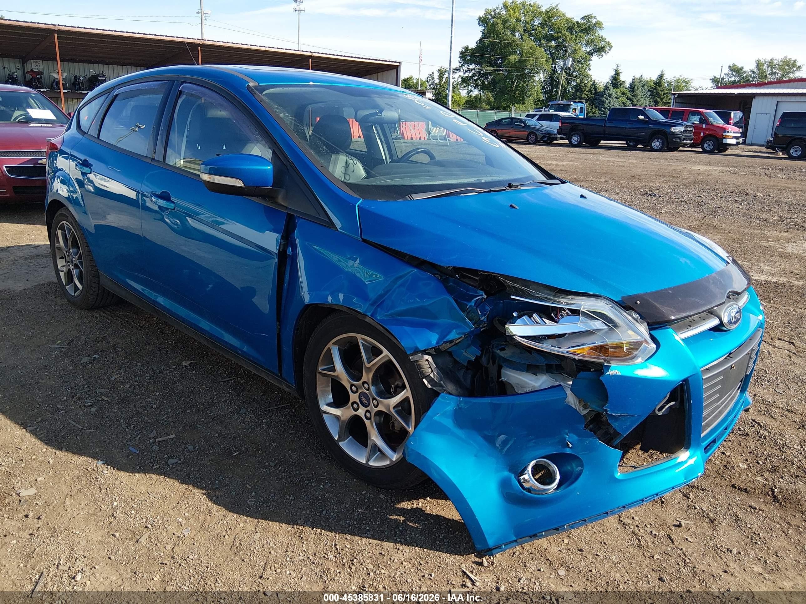 2014 Ford Focus Se Blue vin: 1FADP3K28EL129063