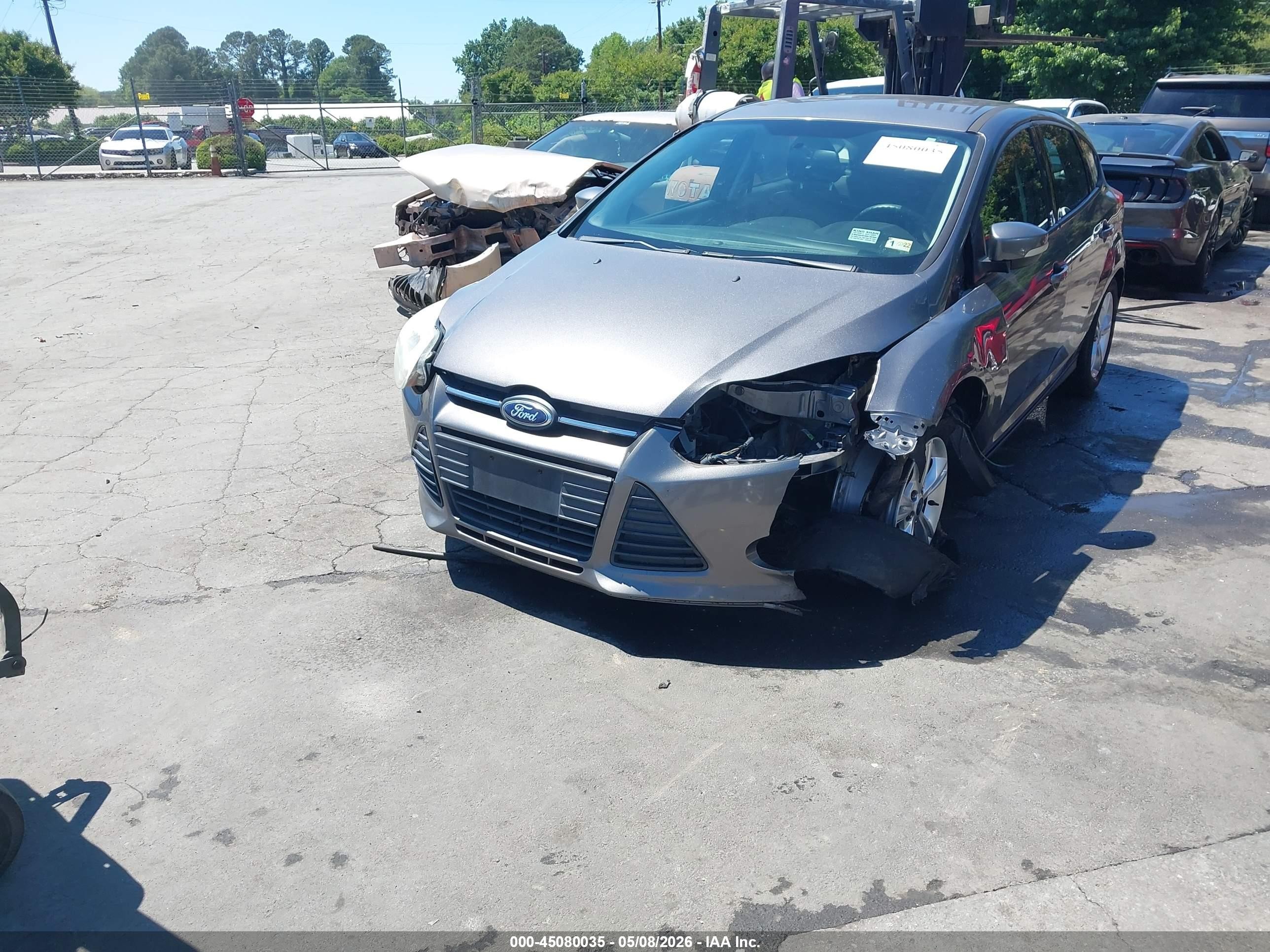 2014 Ford Focus Se Gray vin: 1FADP3K28EL147725