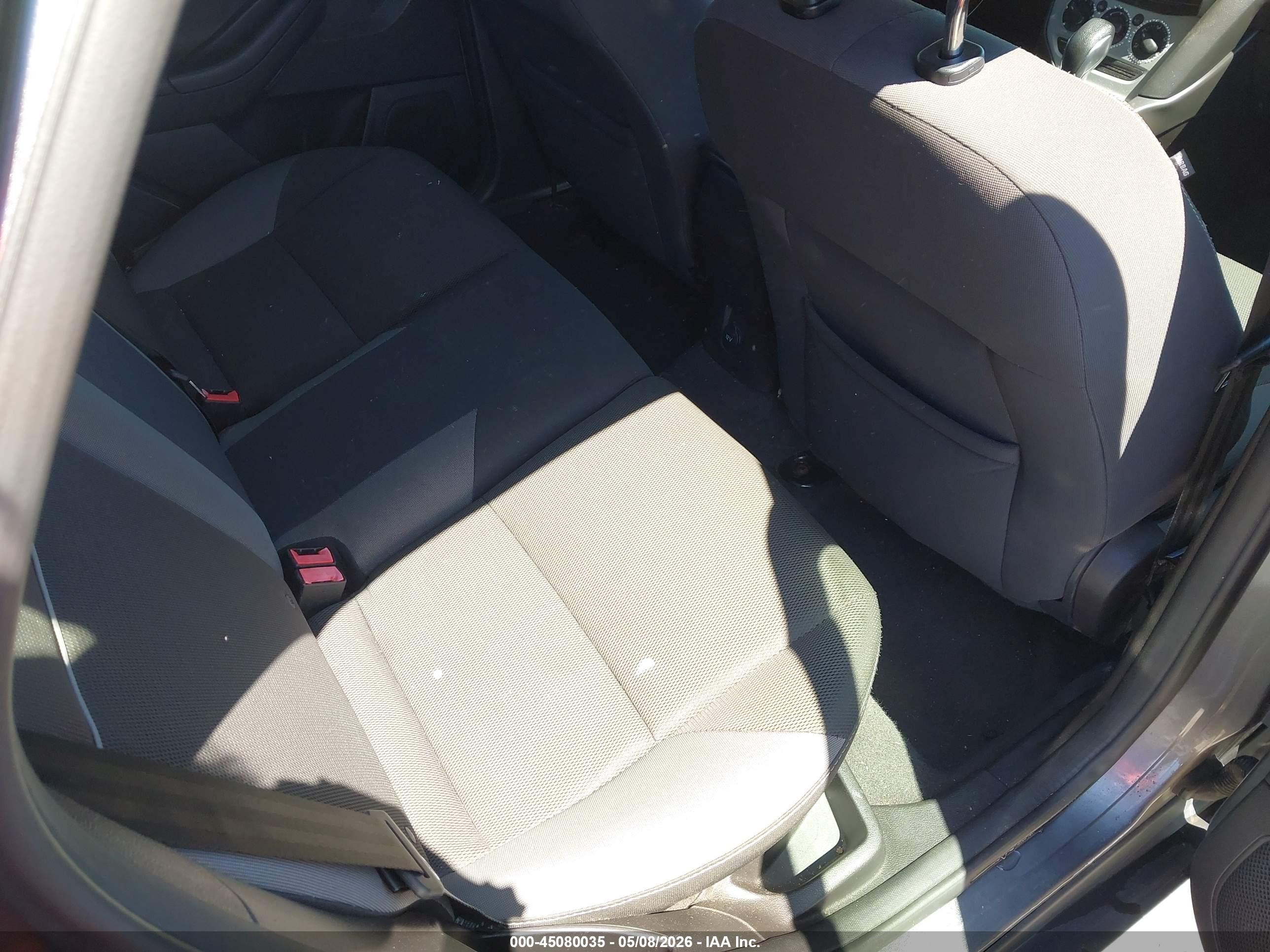 2014 Ford Focus Se Gray vin: 1FADP3K28EL147725