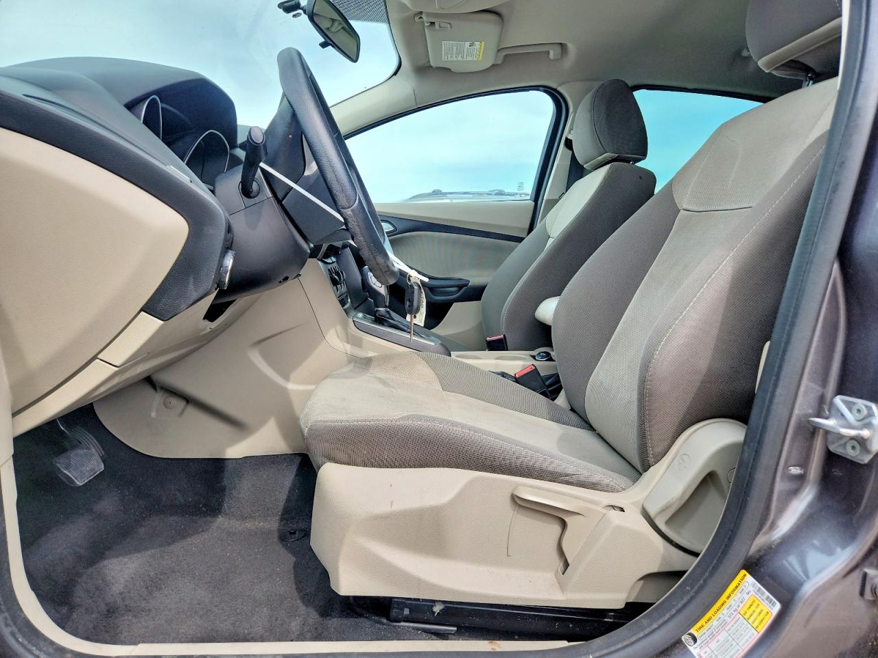 2014 Ford Focus Se Gray vin: 1FADP3K28EL162354