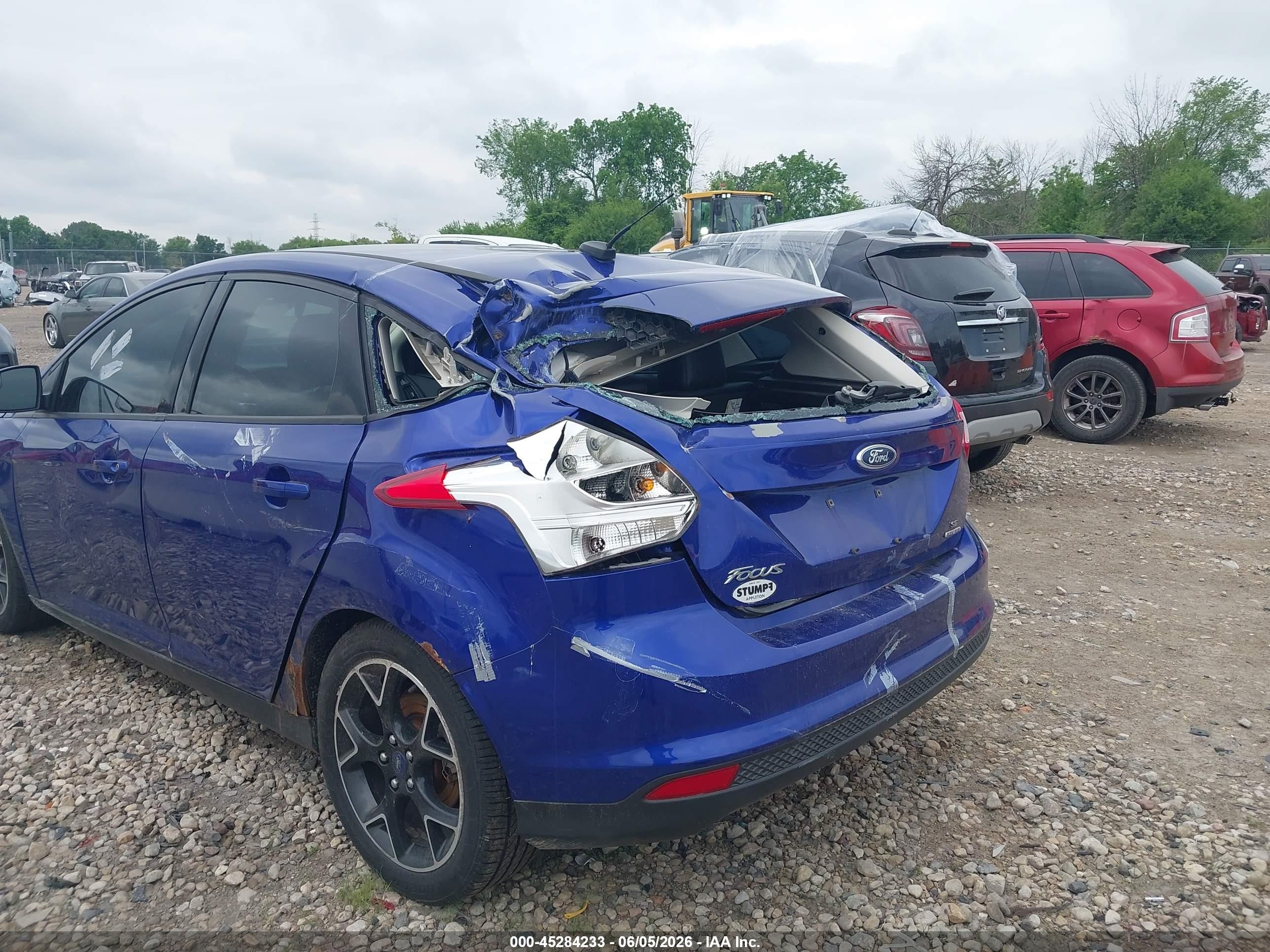 2014 Ford Focus Se Dark Blue vin: 1FADP3K28EL181406