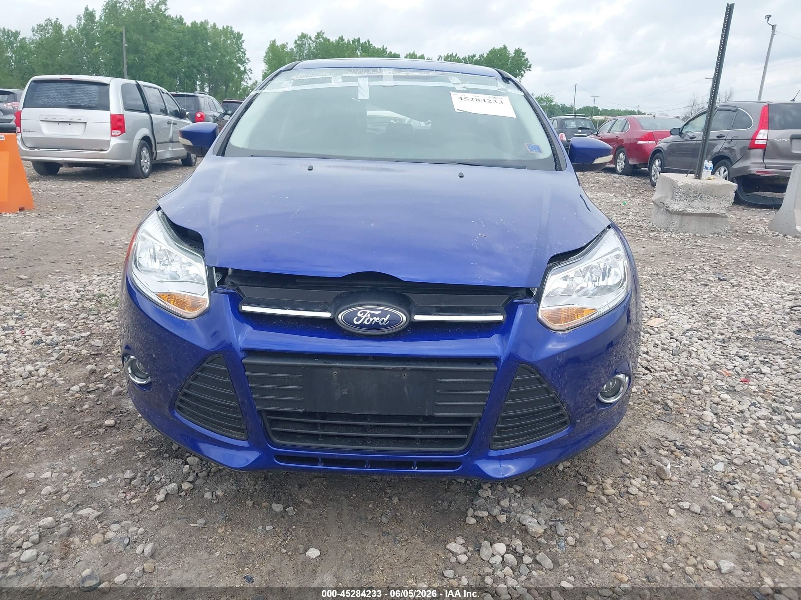 2014 Ford Focus Se Dark Blue vin: 1FADP3K28EL181406