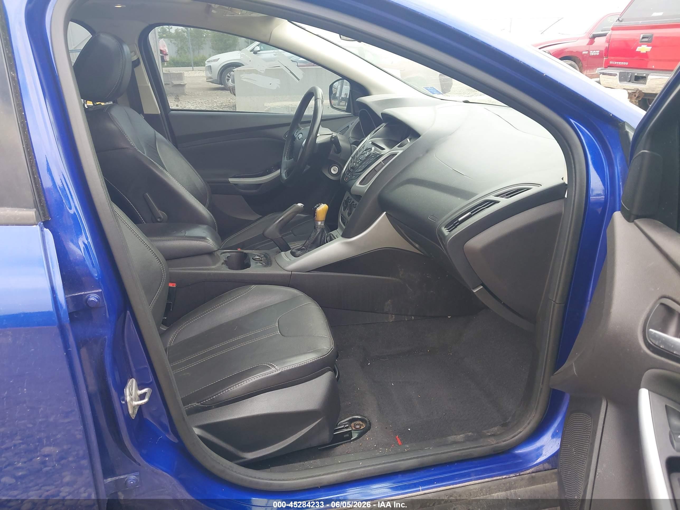 2014 Ford Focus Se Dark Blue vin: 1FADP3K28EL181406