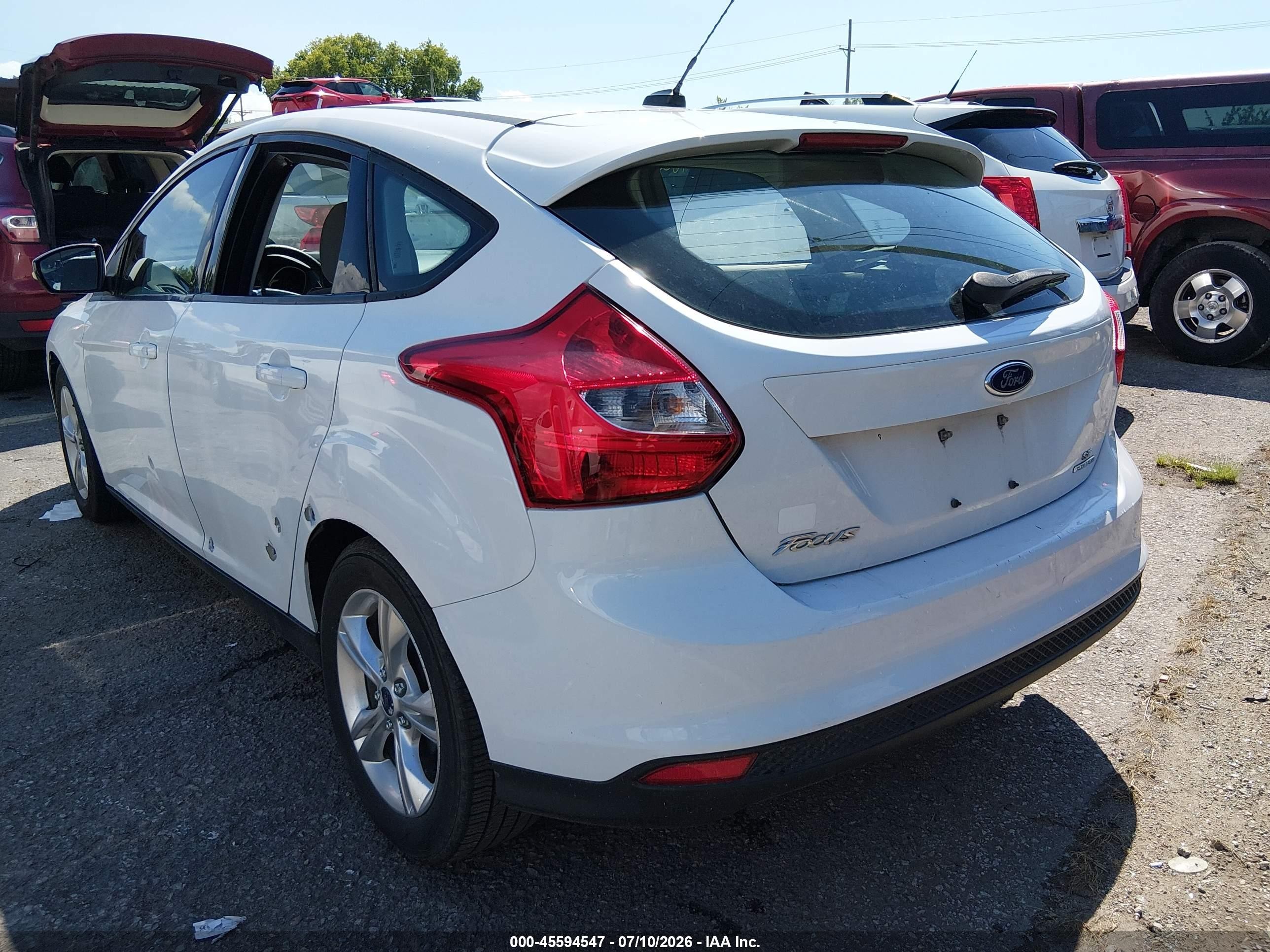 2014 Ford Focus Se Белый vin: 1FADP3K28EL197122