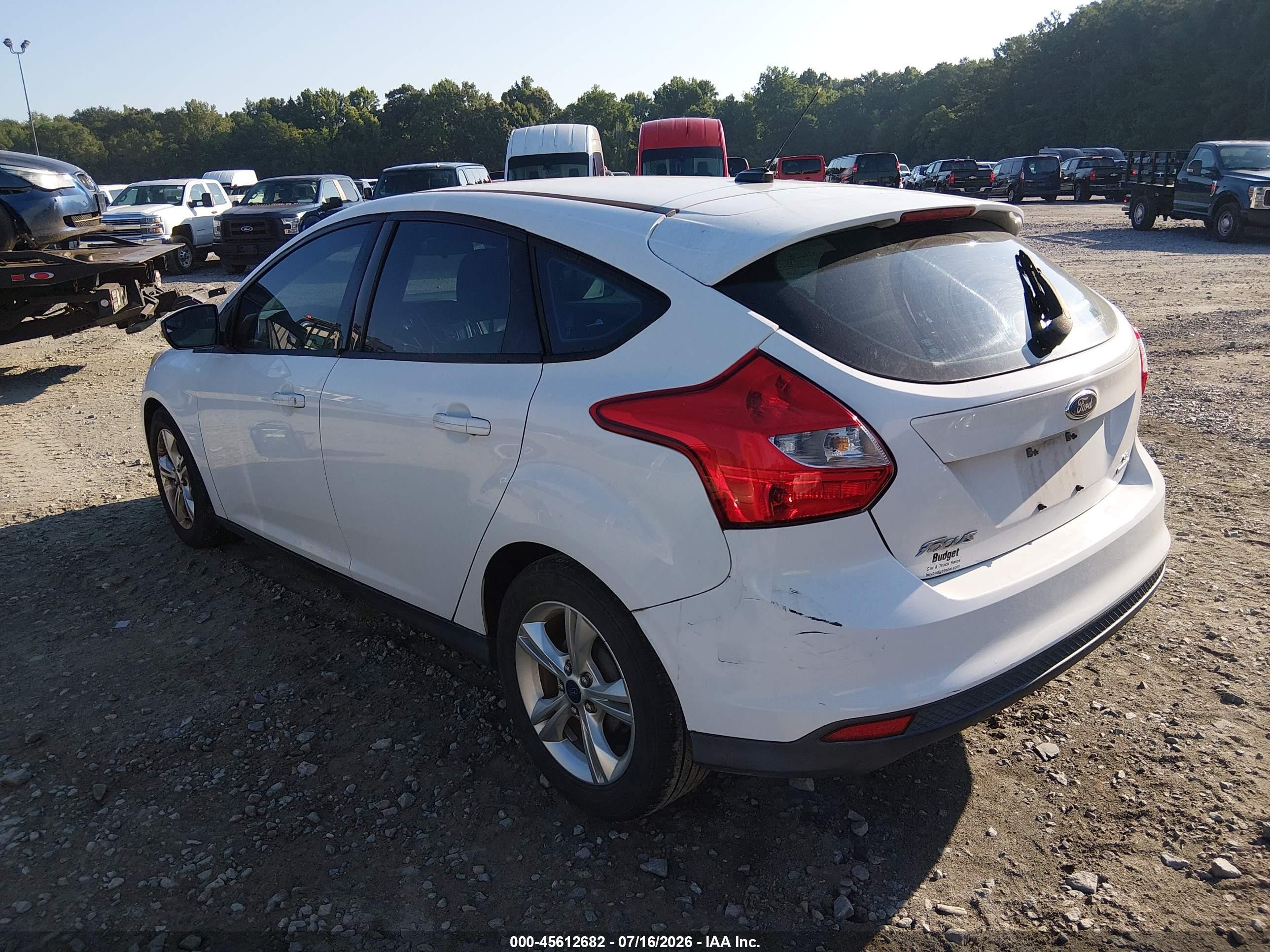 2014 Ford Focus Se White vin: 1FADP3K28EL227638