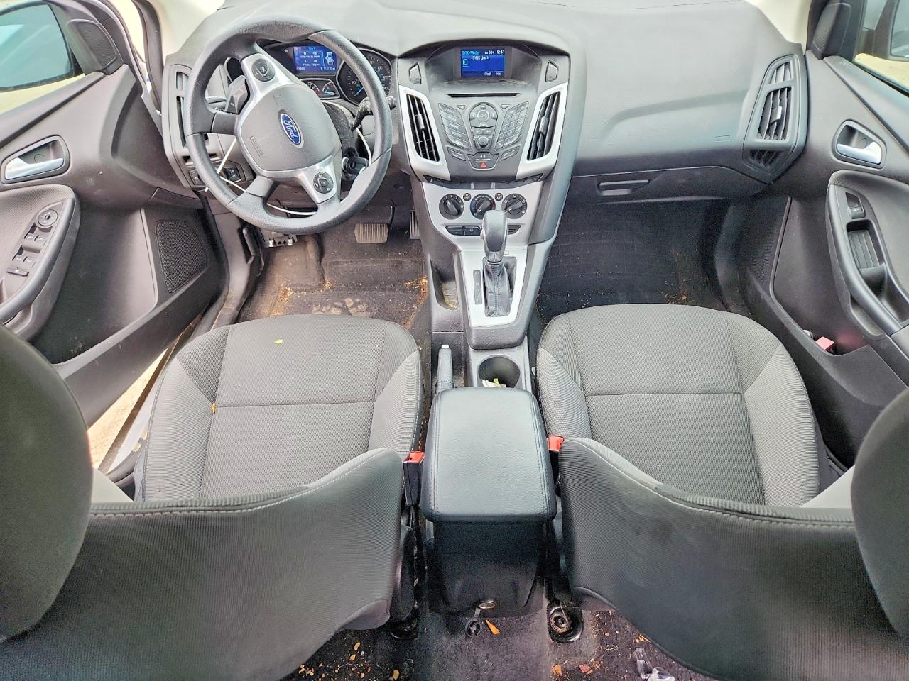 2014 Ford Focus Se Silver vin: 1FADP3K28EL229440