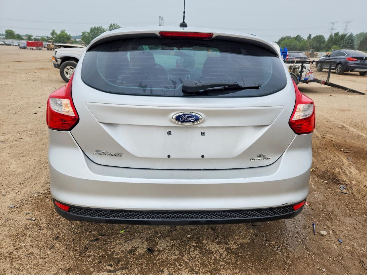 2014 Ford Focus Se Silver vin: 1FADP3K28EL229440