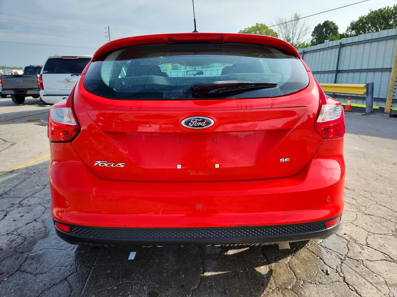 2014 Ford Focus Se Red vin: 1FADP3K28EL243340