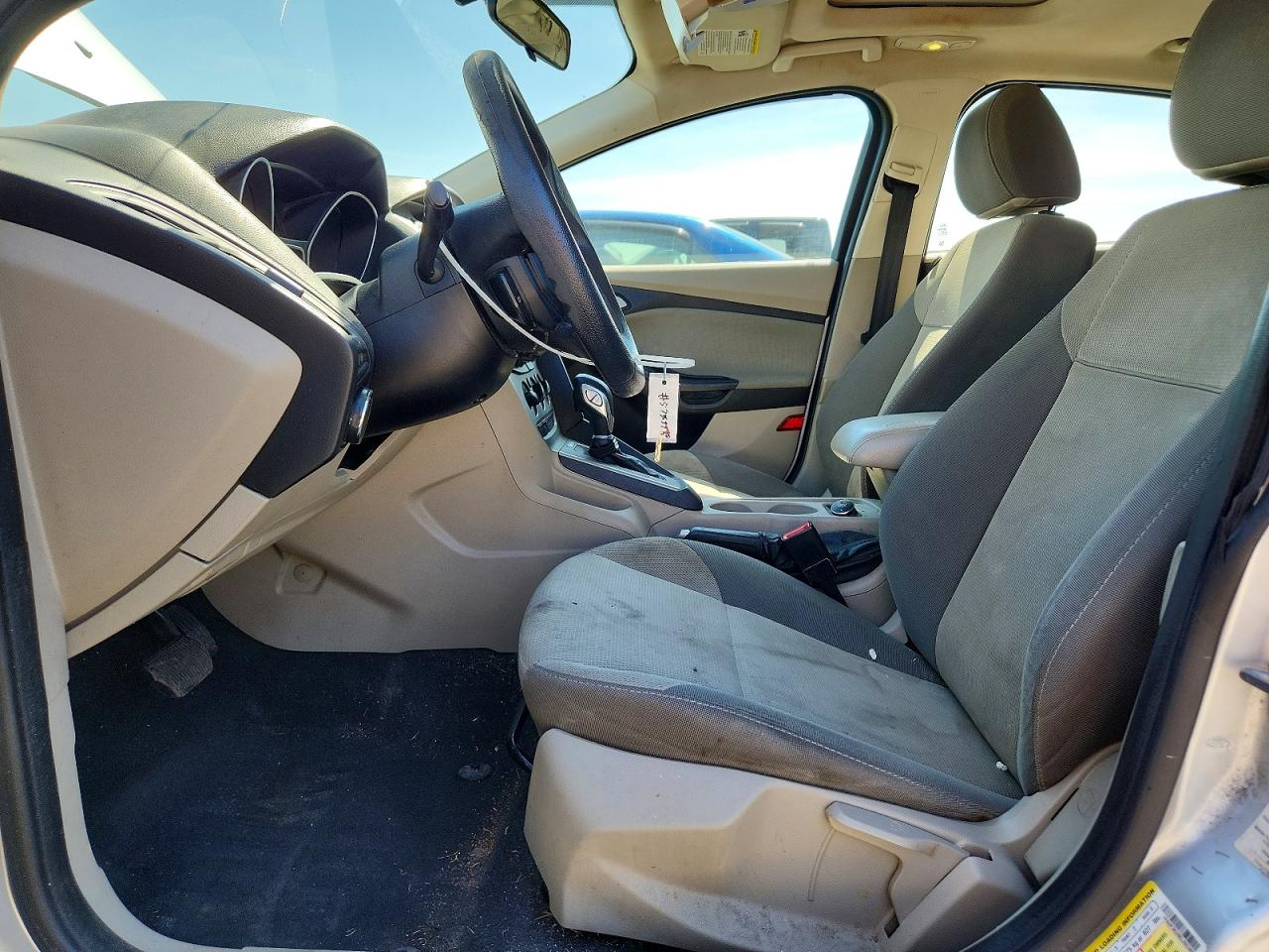 2014 Ford Focus Se Silver vin: 1FADP3K28EL265385