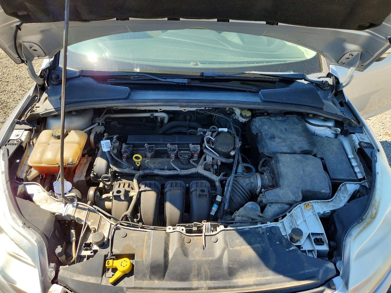 2014 Ford Focus Se Silver vin: 1FADP3K28EL265385