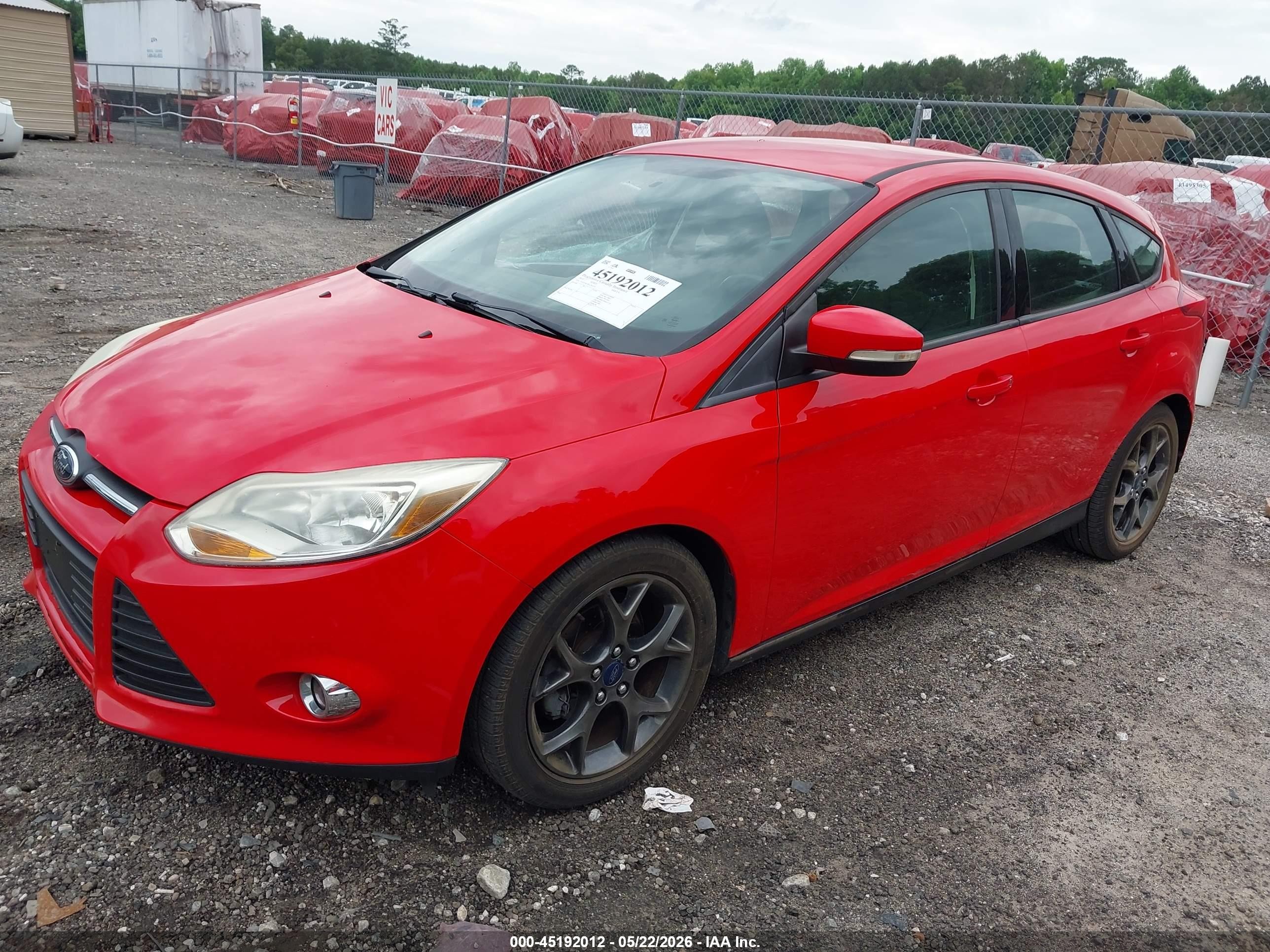 2014 Ford Focus Se Red vin: 1FADP3K28EL269128