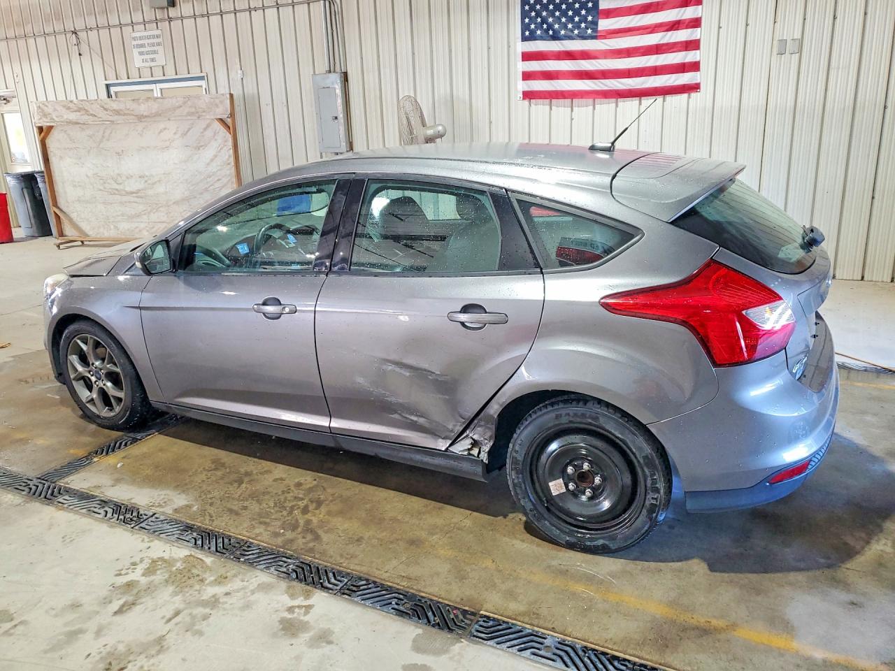 2014 Ford Focus Se Gray vin: 1FADP3K28EL279495