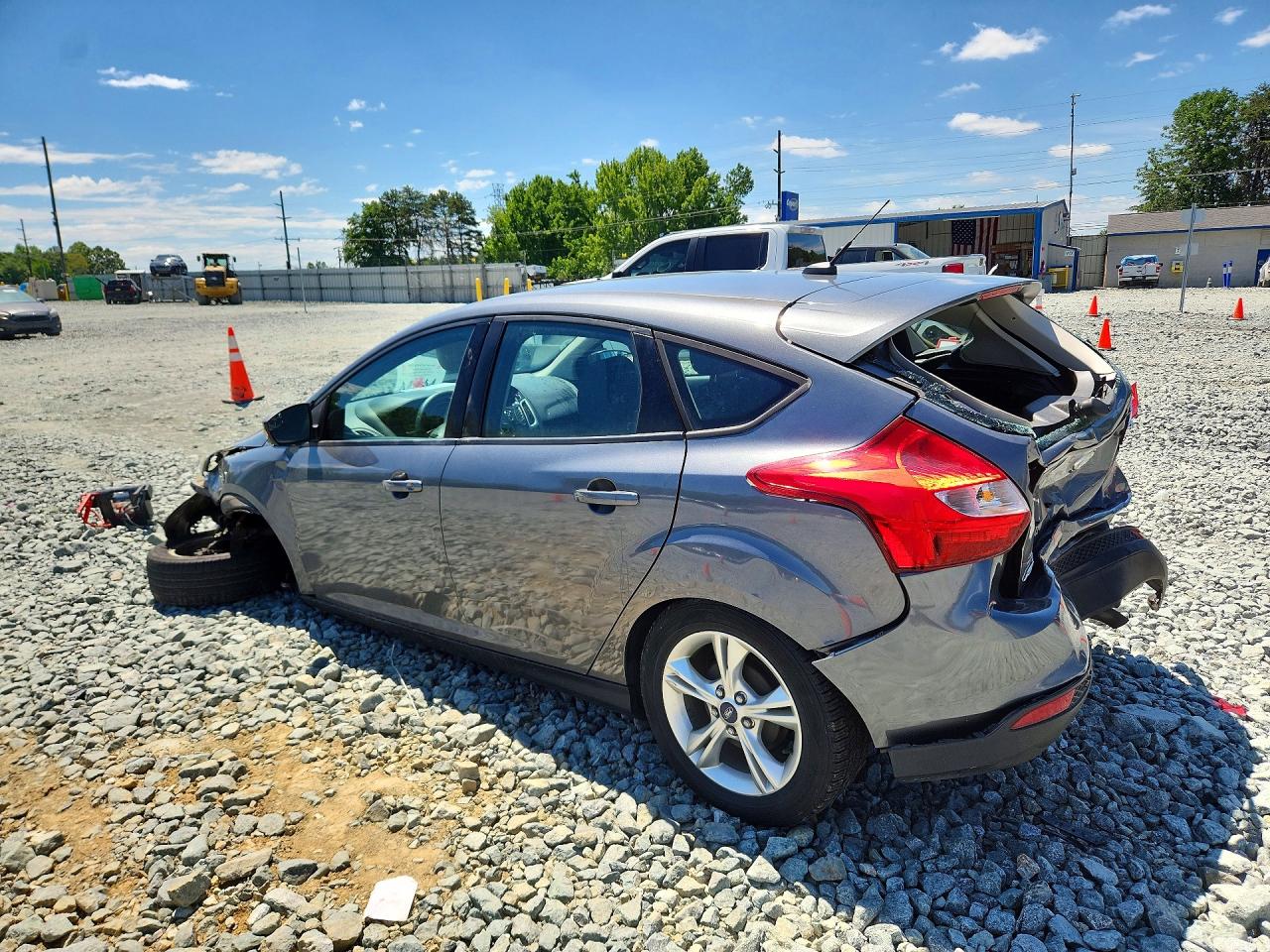 2014 Ford Focus Se Silver vin: 1FADP3K28EL288486