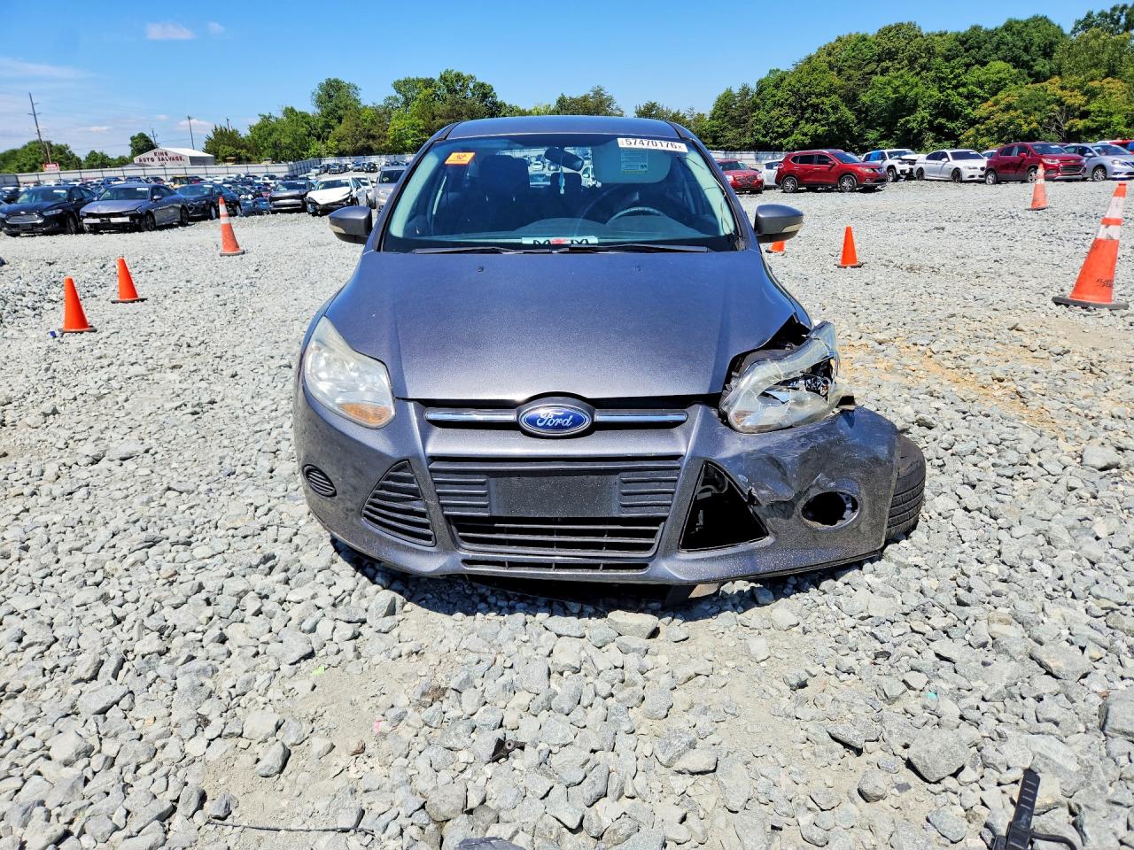 2014 Ford Focus Se Silver vin: 1FADP3K28EL288486