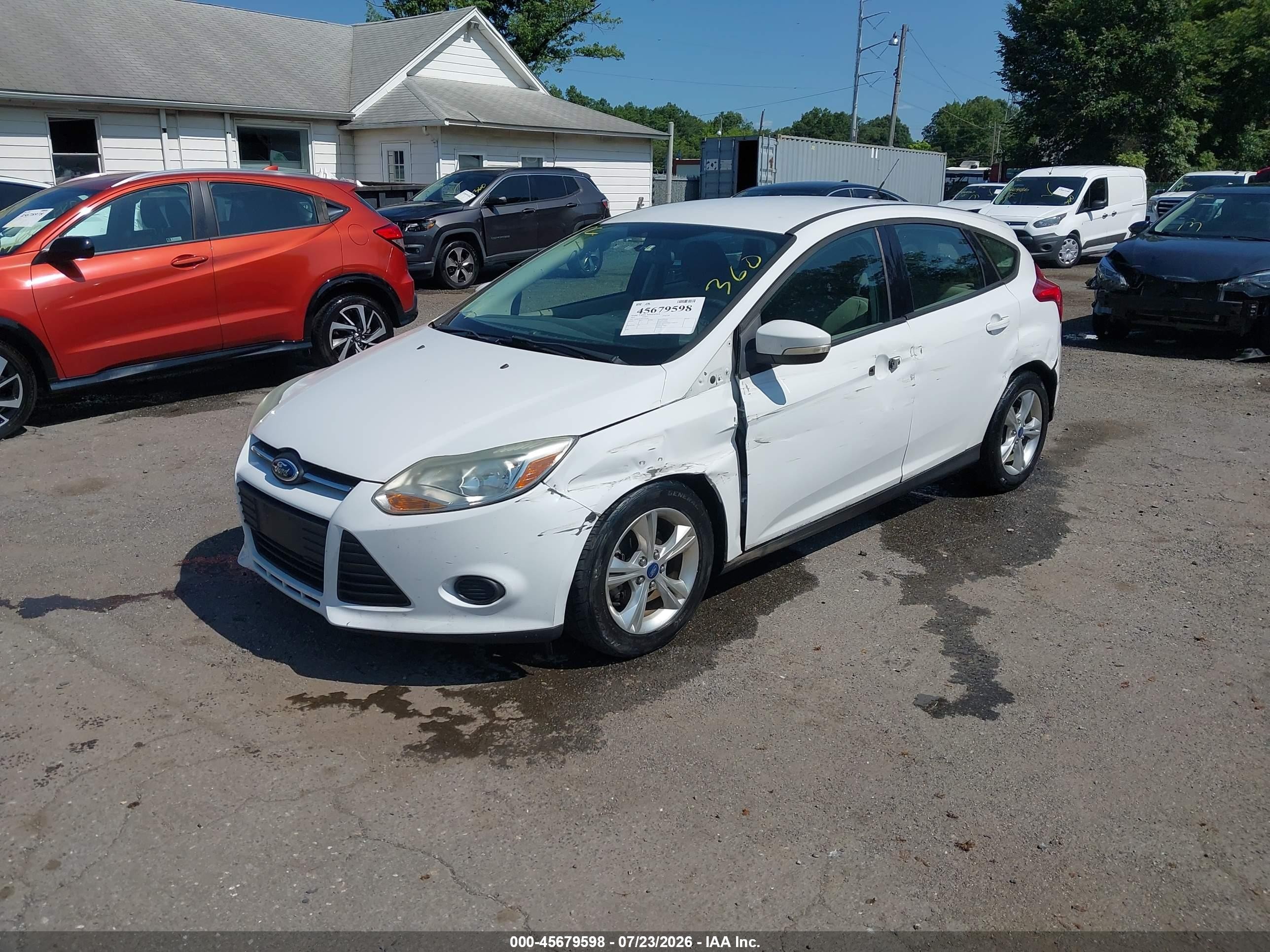 2014 Ford Focus Se White vin: 1FADP3K28EL292196