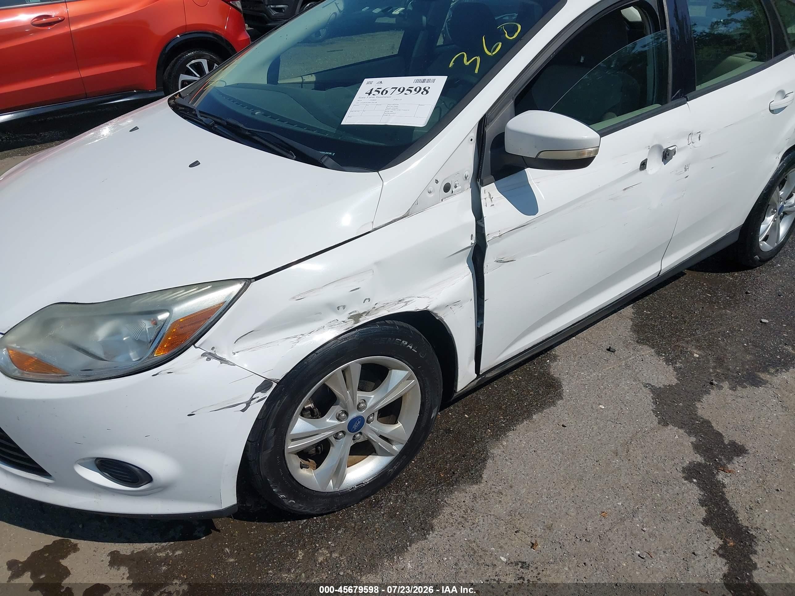 2014 Ford Focus Se White vin: 1FADP3K28EL292196