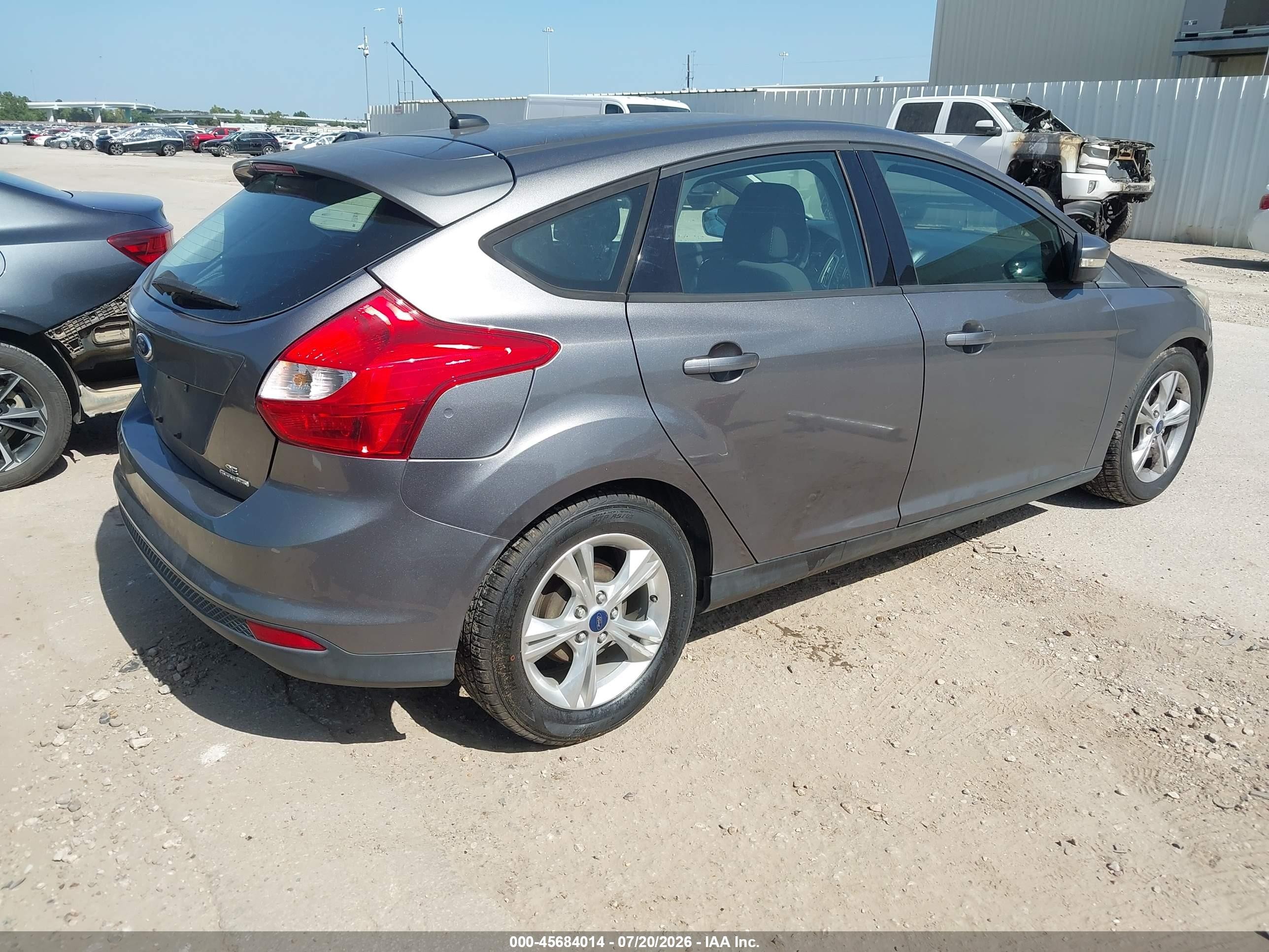 2014 Ford Focus Se Gray vin: 1FADP3K28EL299732