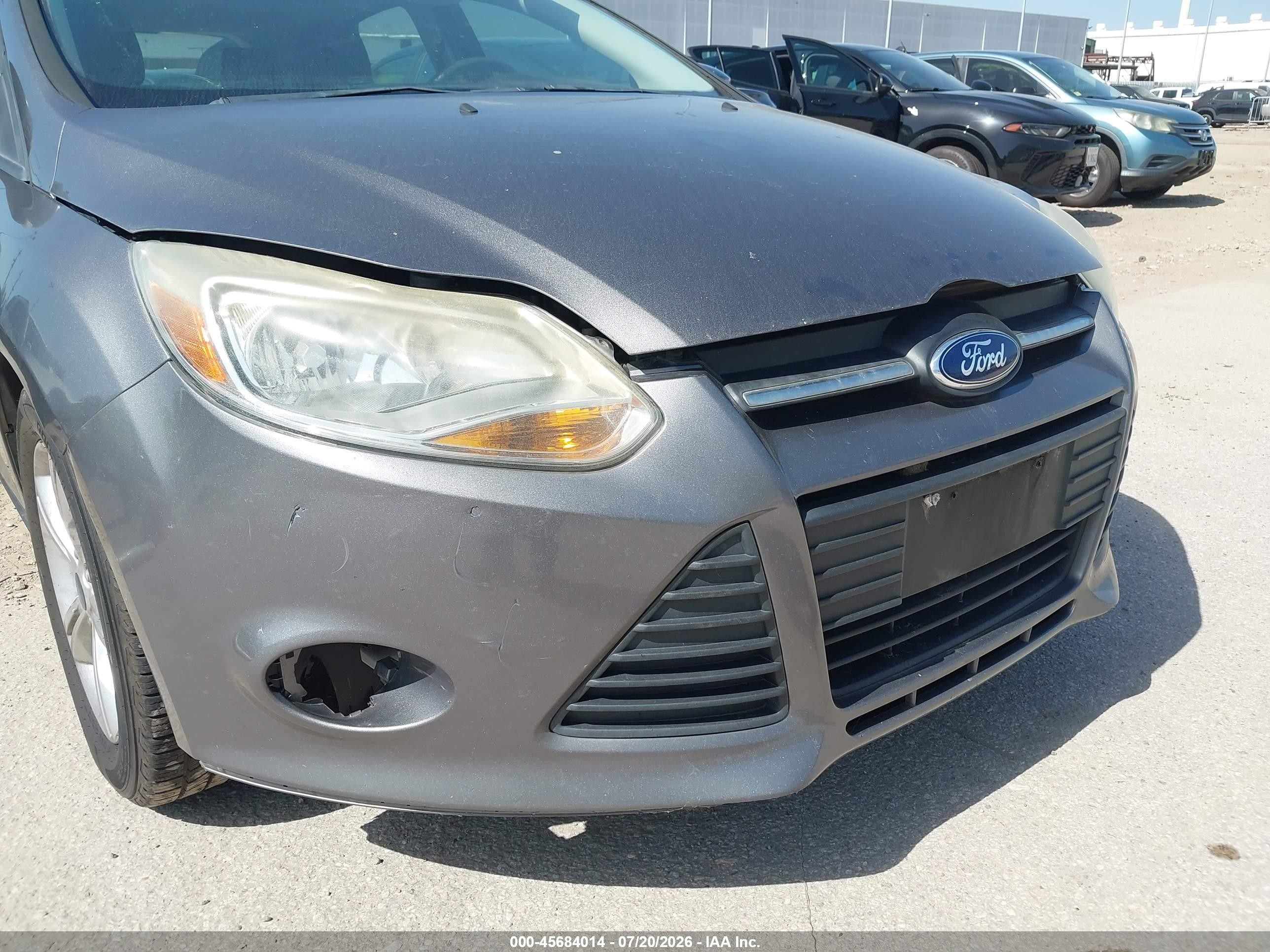 2014 Ford Focus Se Gray vin: 1FADP3K28EL299732