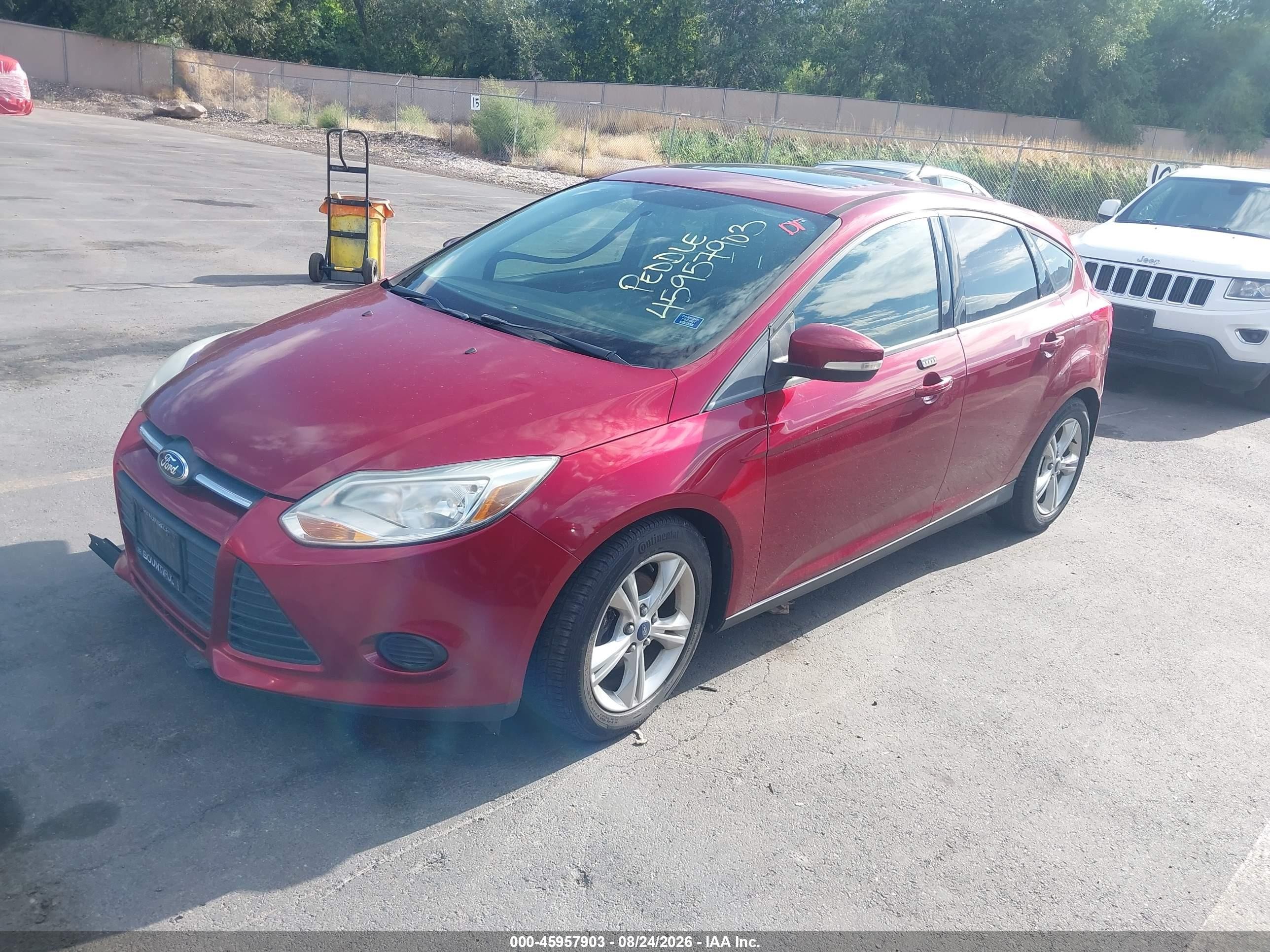 2014 Ford Focus Se Burgundy vin: 1FADP3K28EL300264