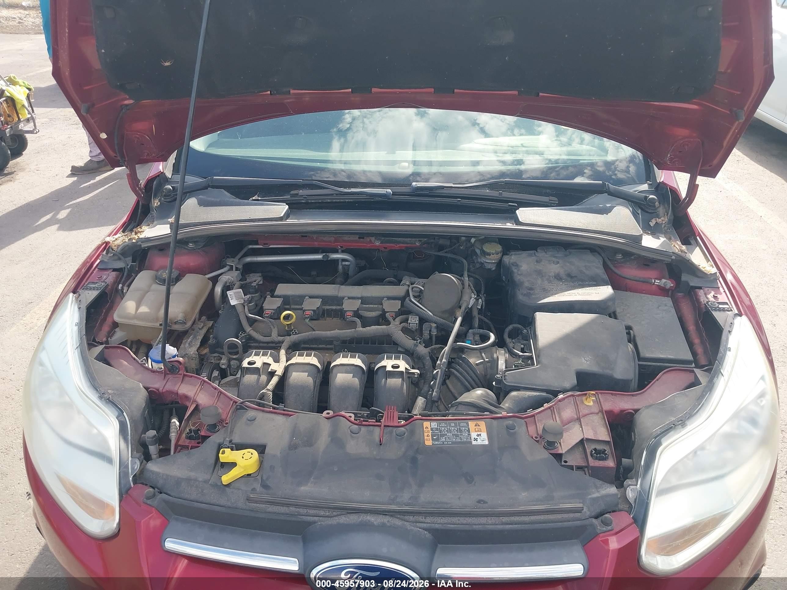2014 Ford Focus Se Burgundy vin: 1FADP3K28EL300264