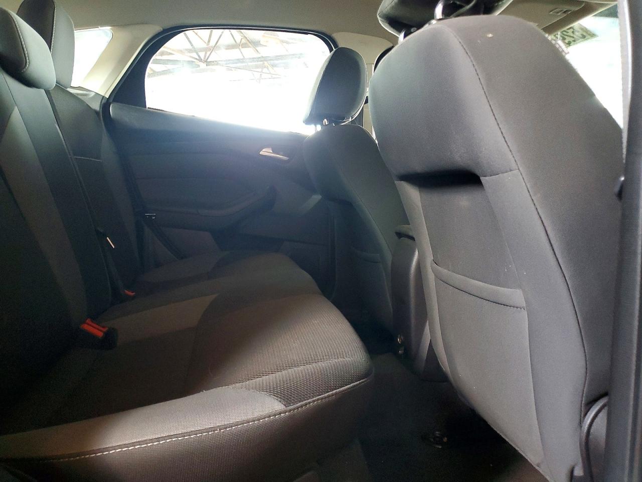 2014 Ford Focus Se Gray vin: 1FADP3K28EL300524