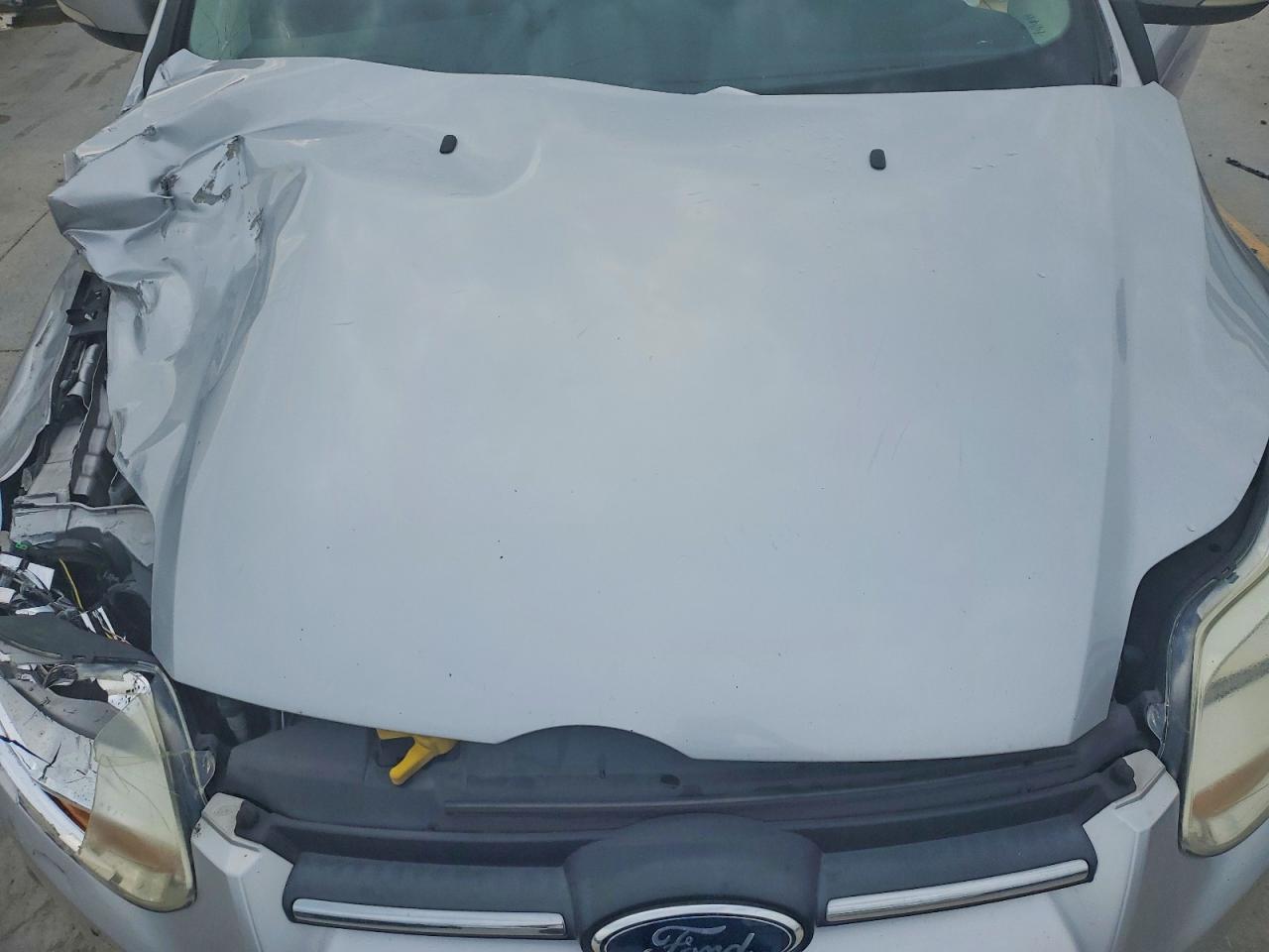 2014 Ford Focus Se Silver vin: 1FADP3K28EL309420