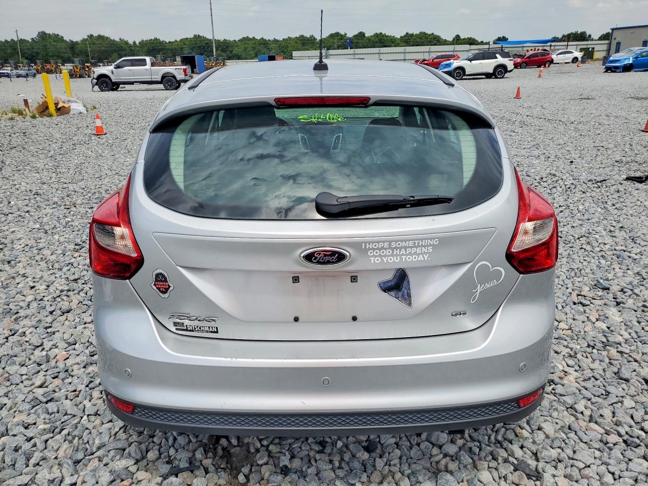 2014 Ford Focus Se Silver vin: 1FADP3K28EL315721
