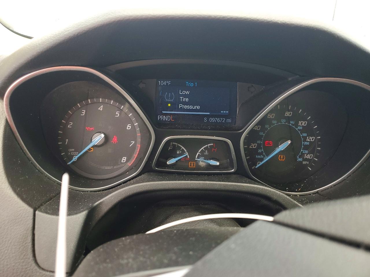 2014 Ford Focus Se Silver vin: 1FADP3K28EL315721