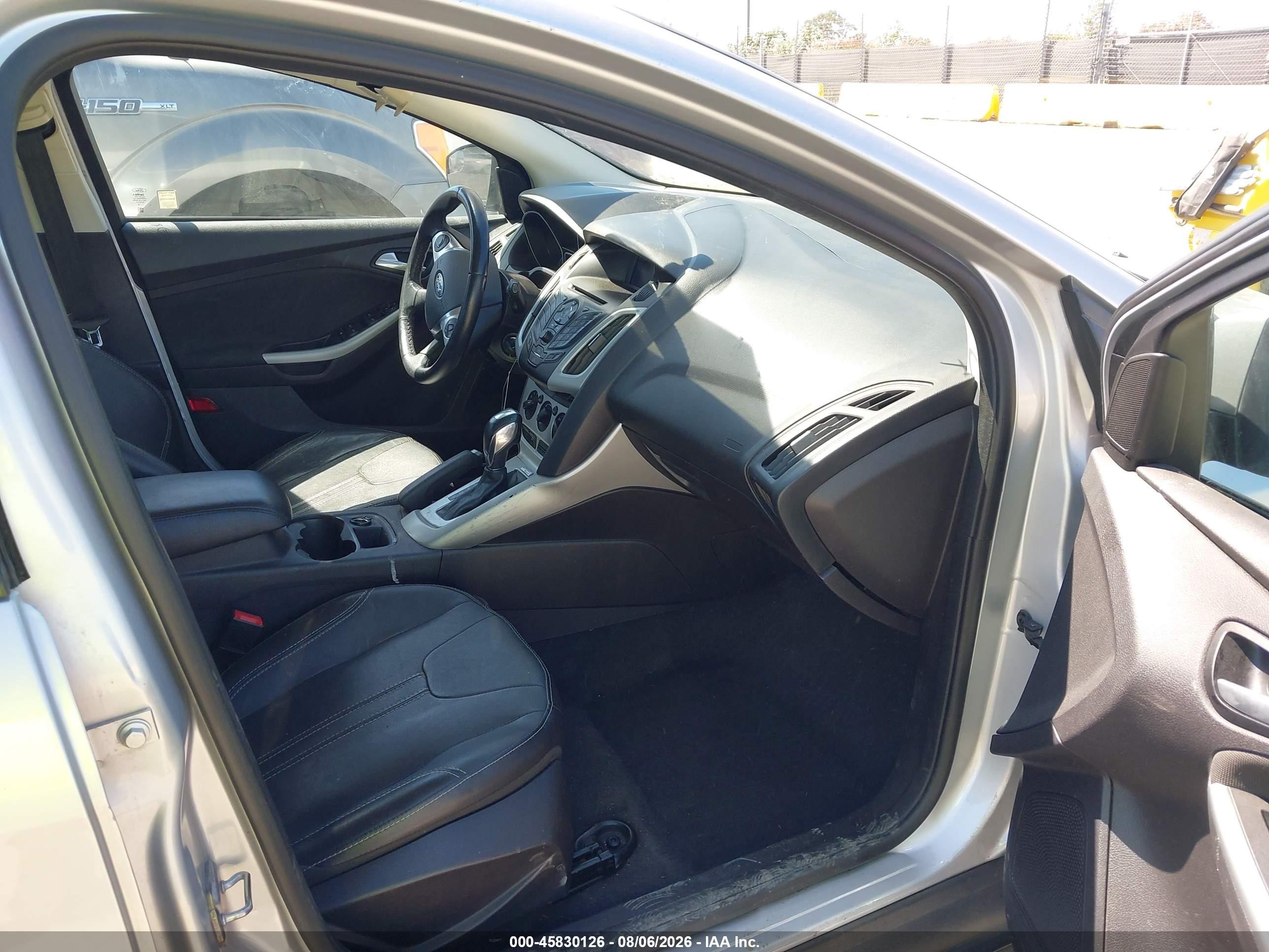 2014 Ford Focus Se Gray vin: 1FADP3K28EL325021