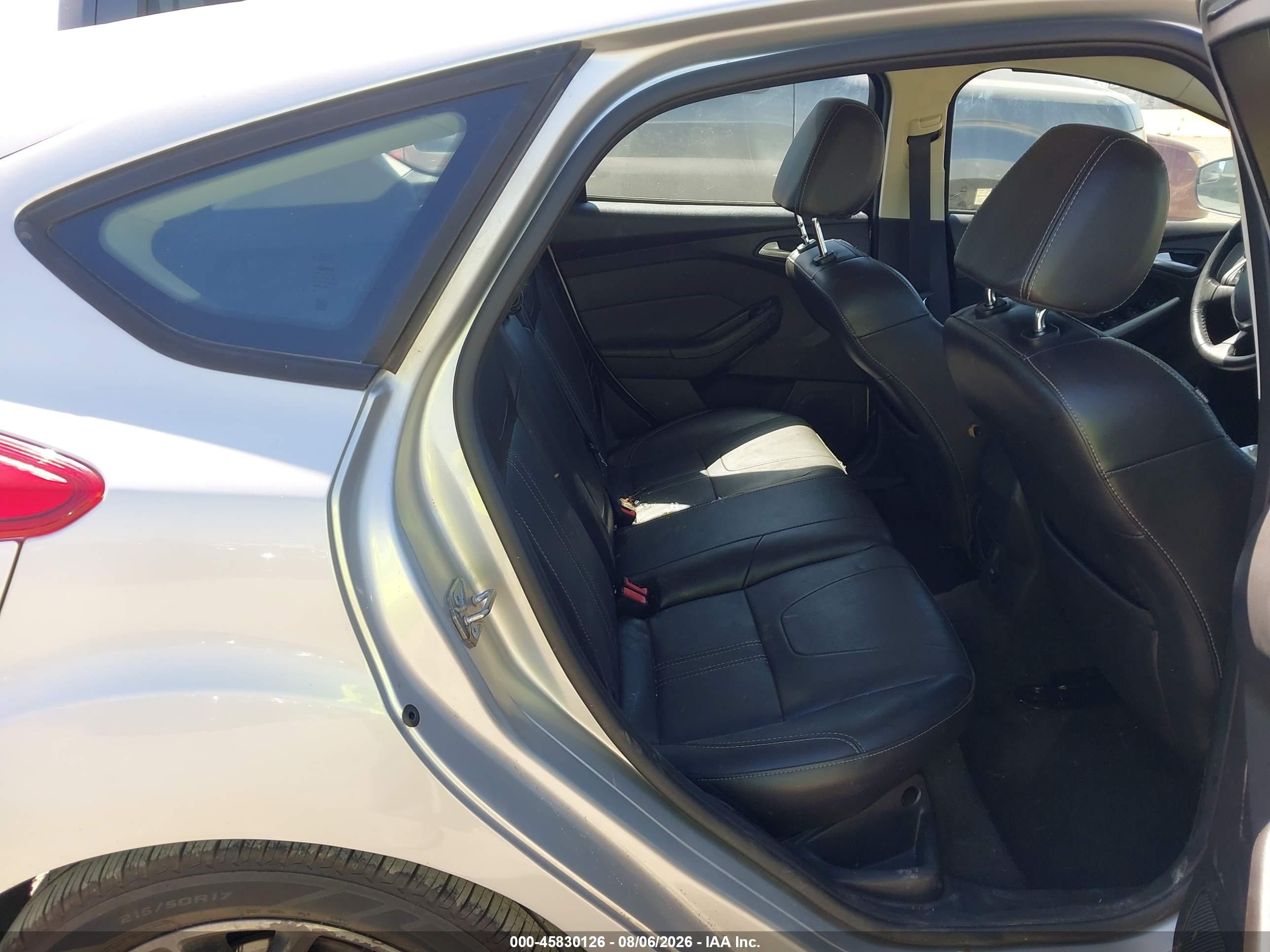 2014 Ford Focus Se Gray vin: 1FADP3K28EL325021