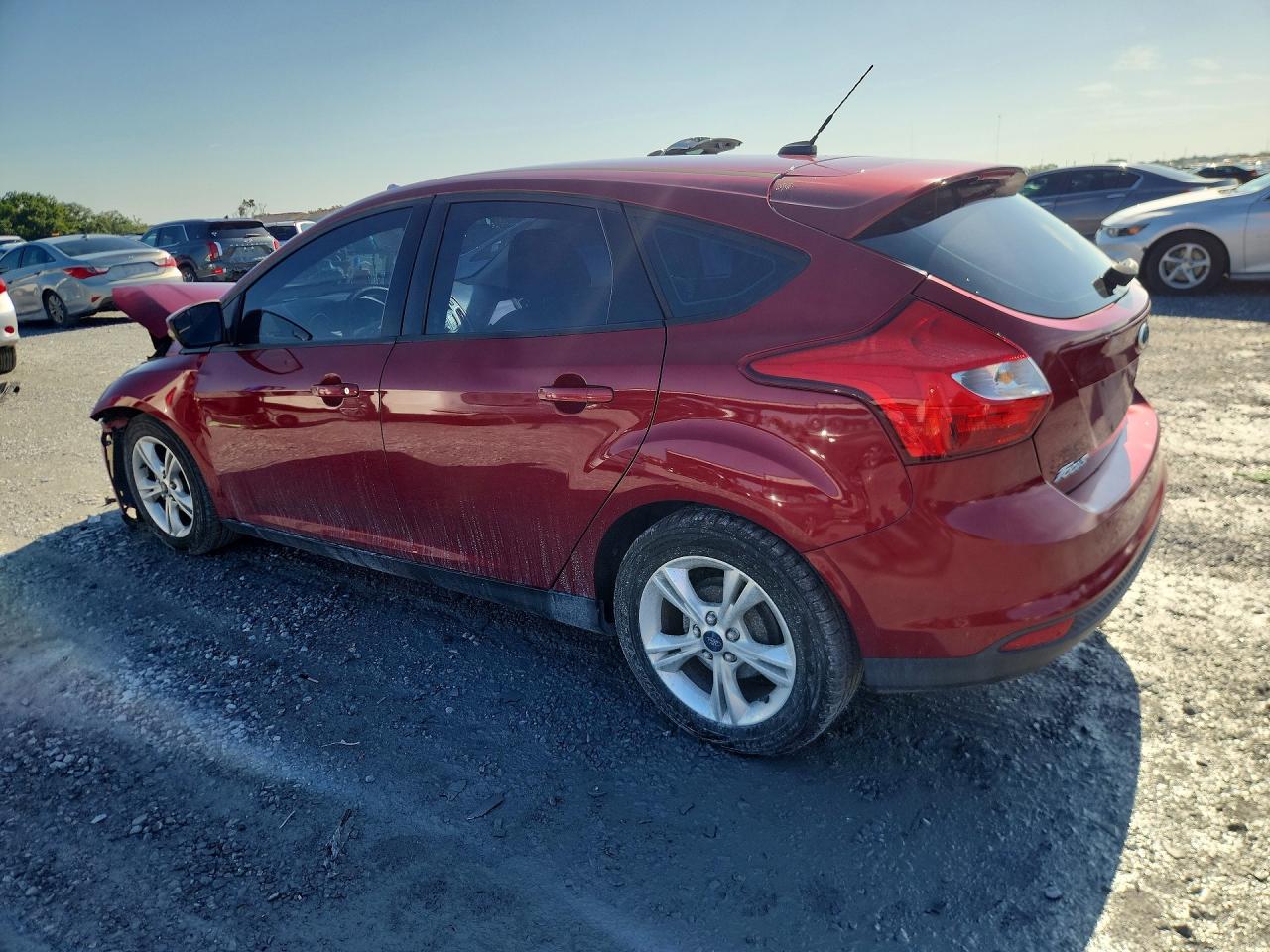 2014 Ford Focus Se Burgundy vin: 1FADP3K28EL345897