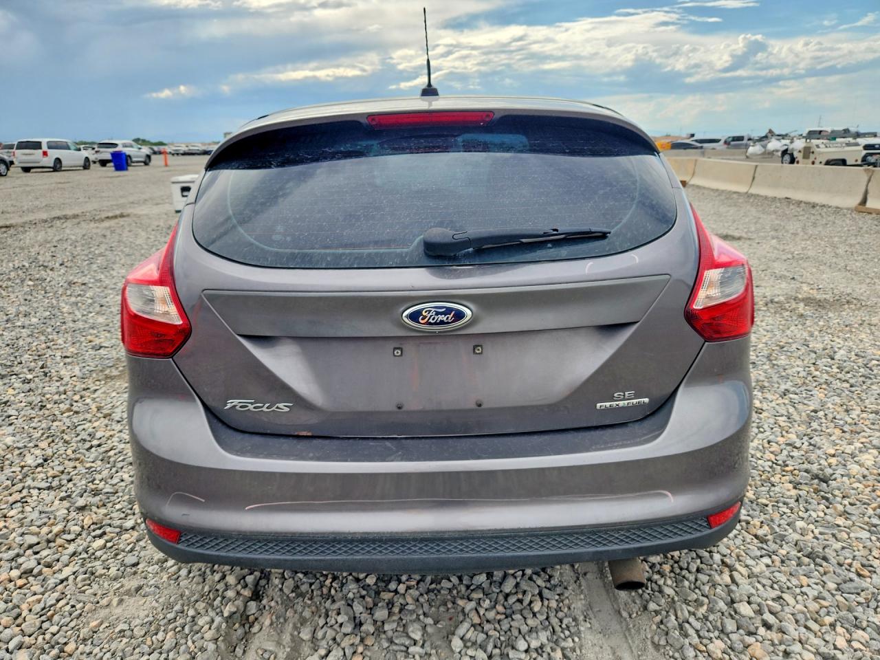 2014 Ford Focus Se Gray vin: 1FADP3K28EL363171