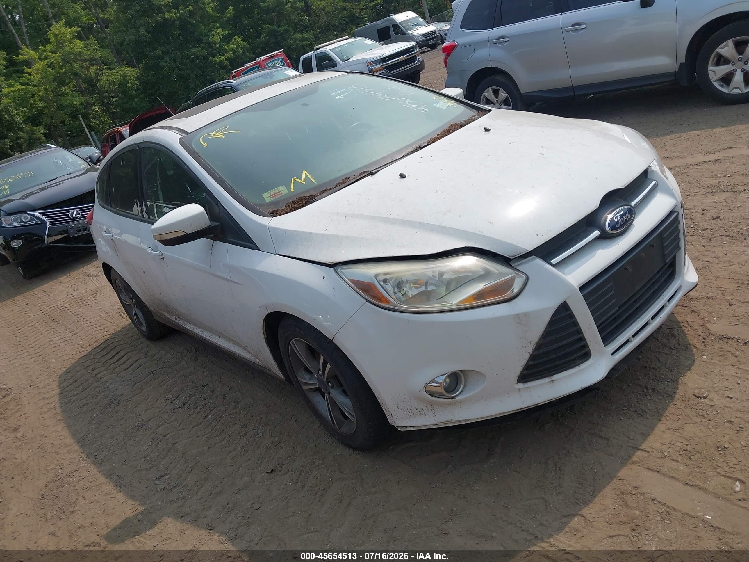2014 Ford Focus Se White vin: 1FADP3K28EL374669