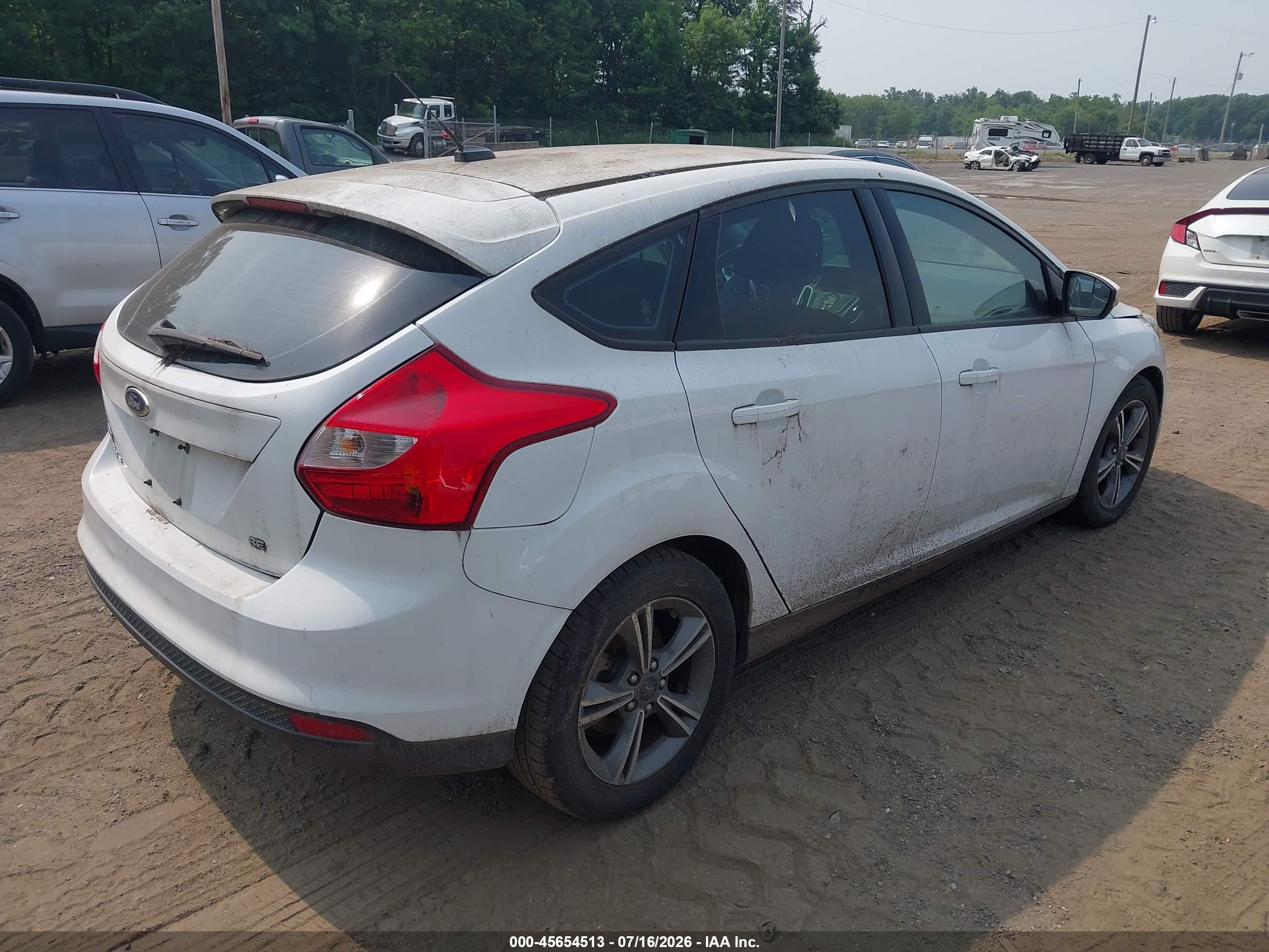 2014 Ford Focus Se Белый vin: 1FADP3K28EL374669