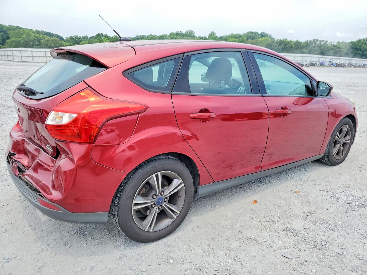 2014 Ford Focus Se Maroon vin: 1FADP3K28EL383498