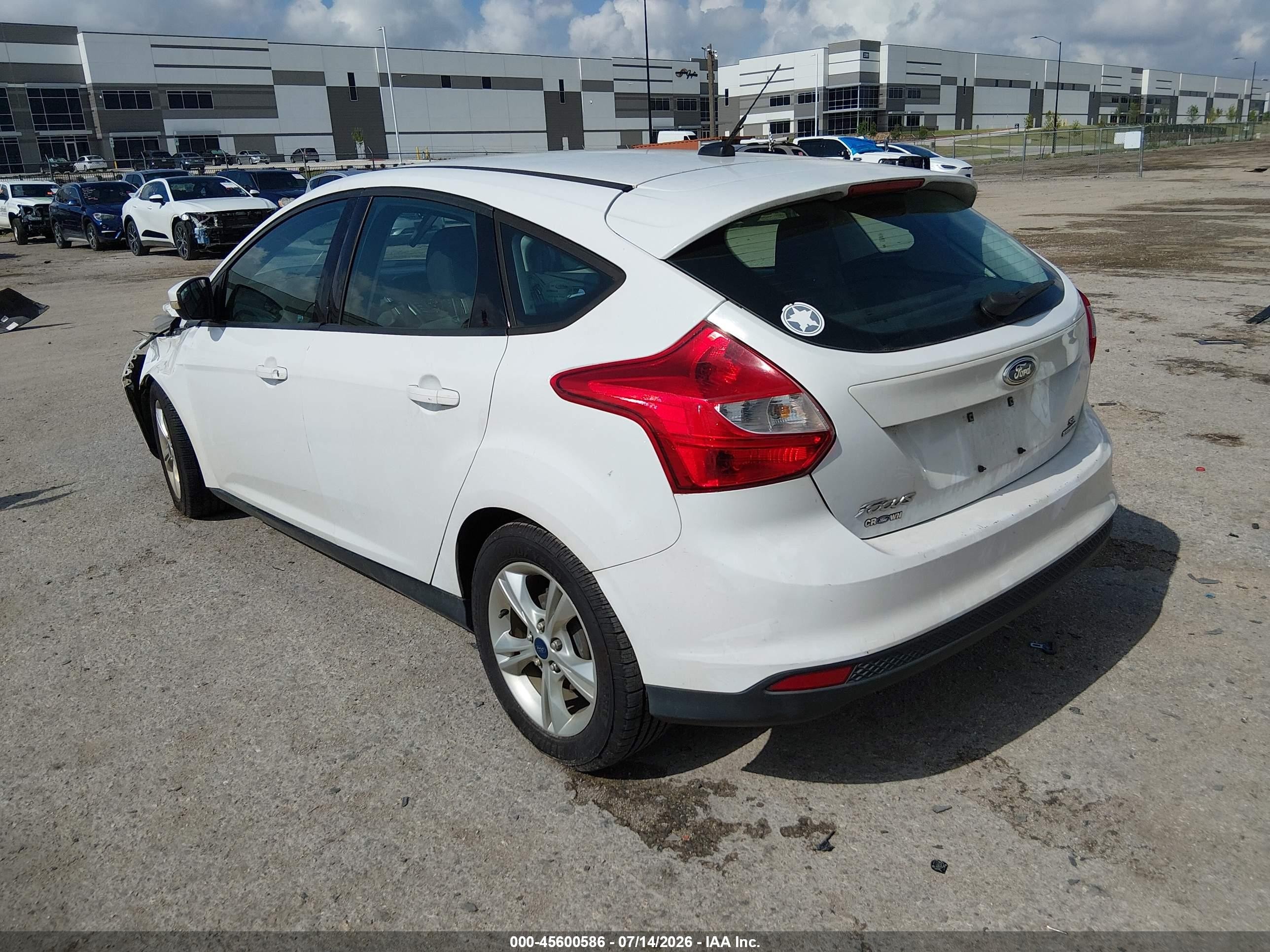 2014 Ford Focus Se White vin: 1FADP3K28EL387289