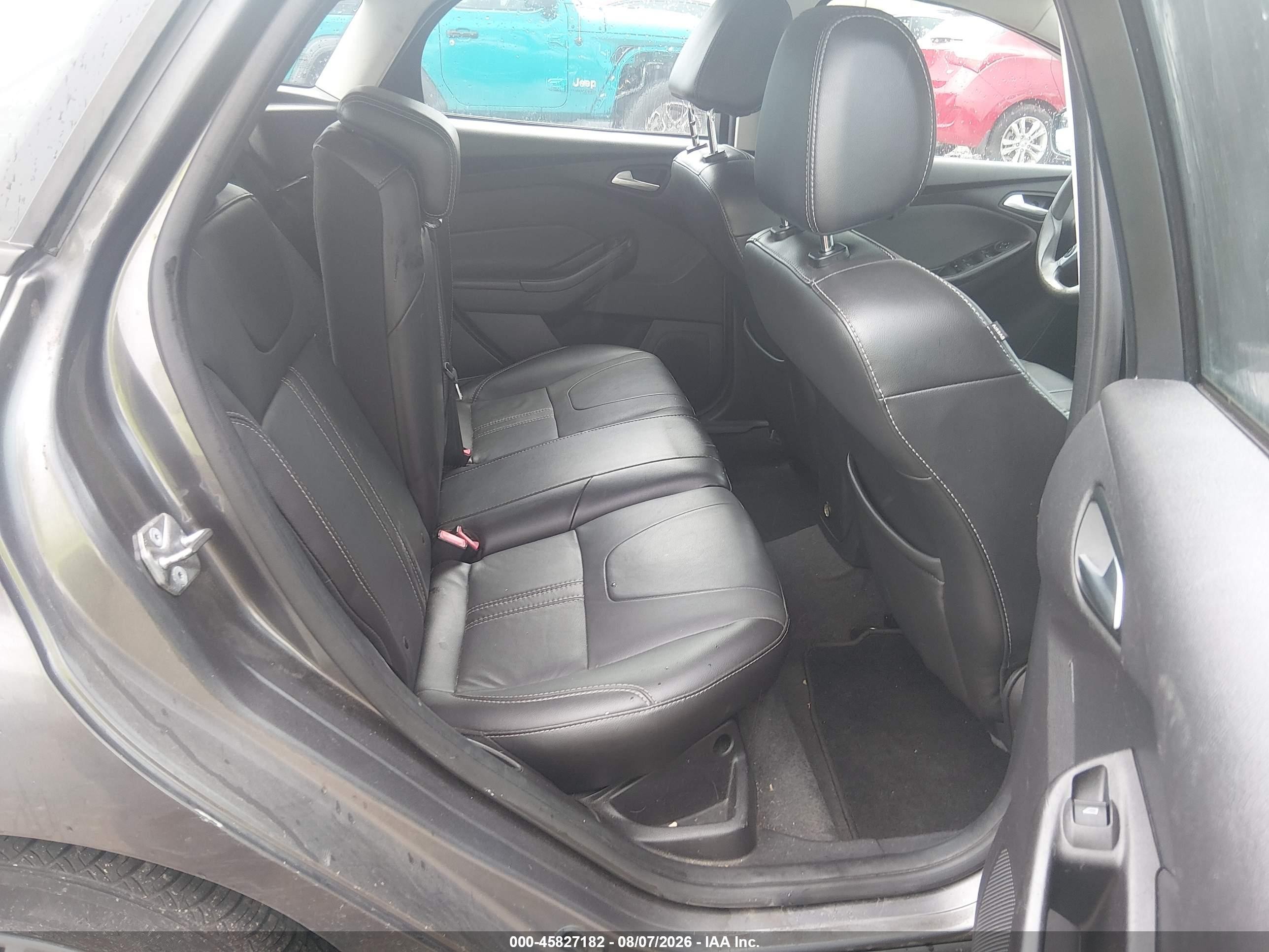 2014 Ford Focus Se Gray vin: 1FADP3K28EL392959