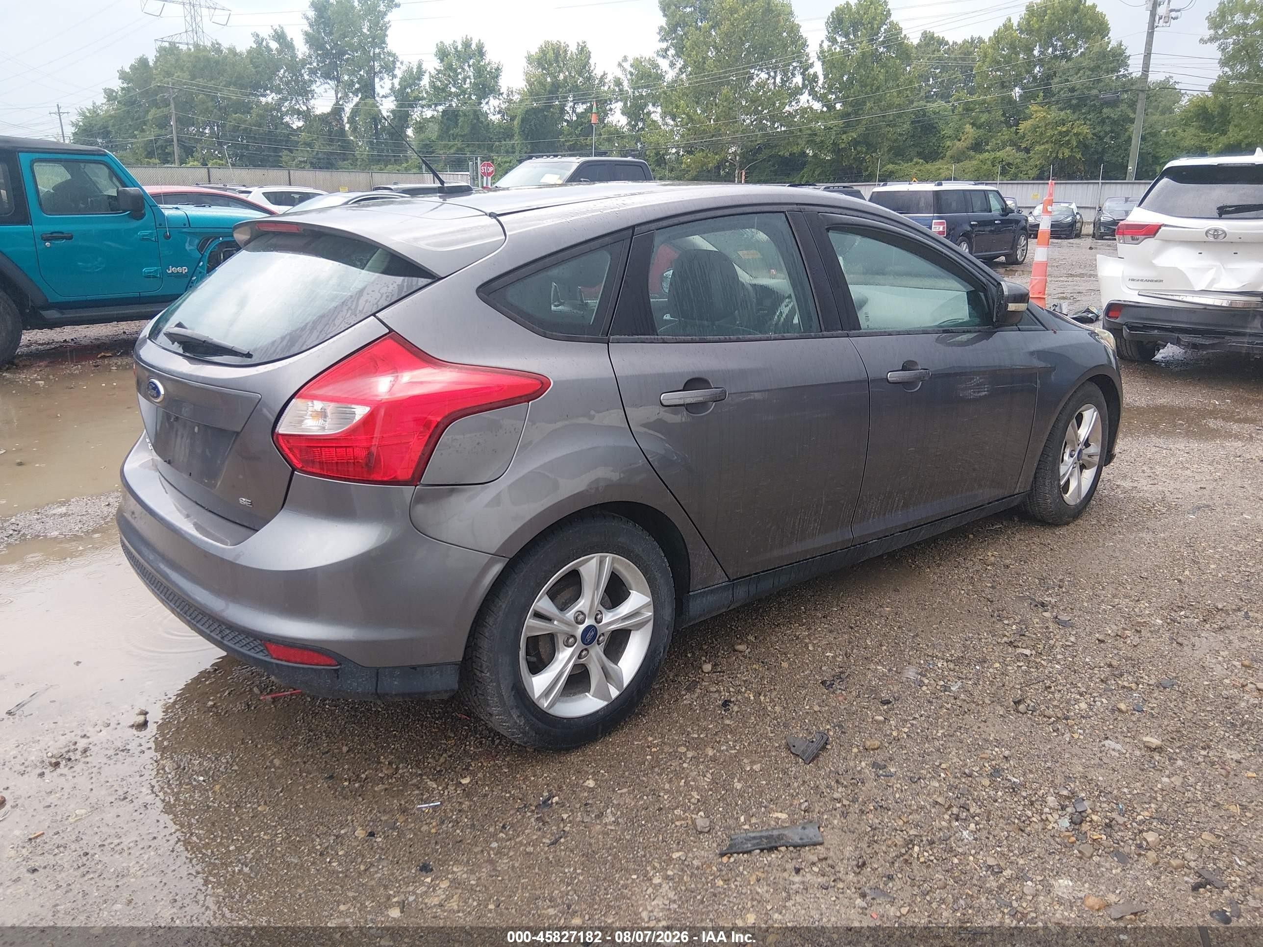 2014 Ford Focus Se Gray vin: 1FADP3K28EL392959