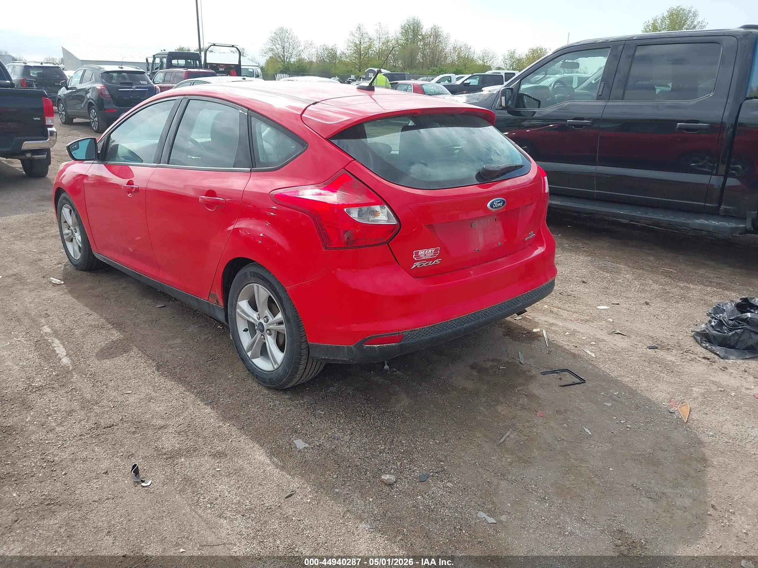 2014 Ford Focus Se Red vin: 1FADP3K28EL404463