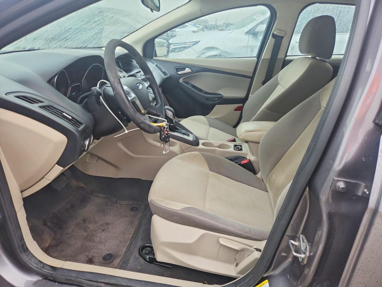 2014 Ford Focus Se Серый vin: 1FADP3K28EL406066