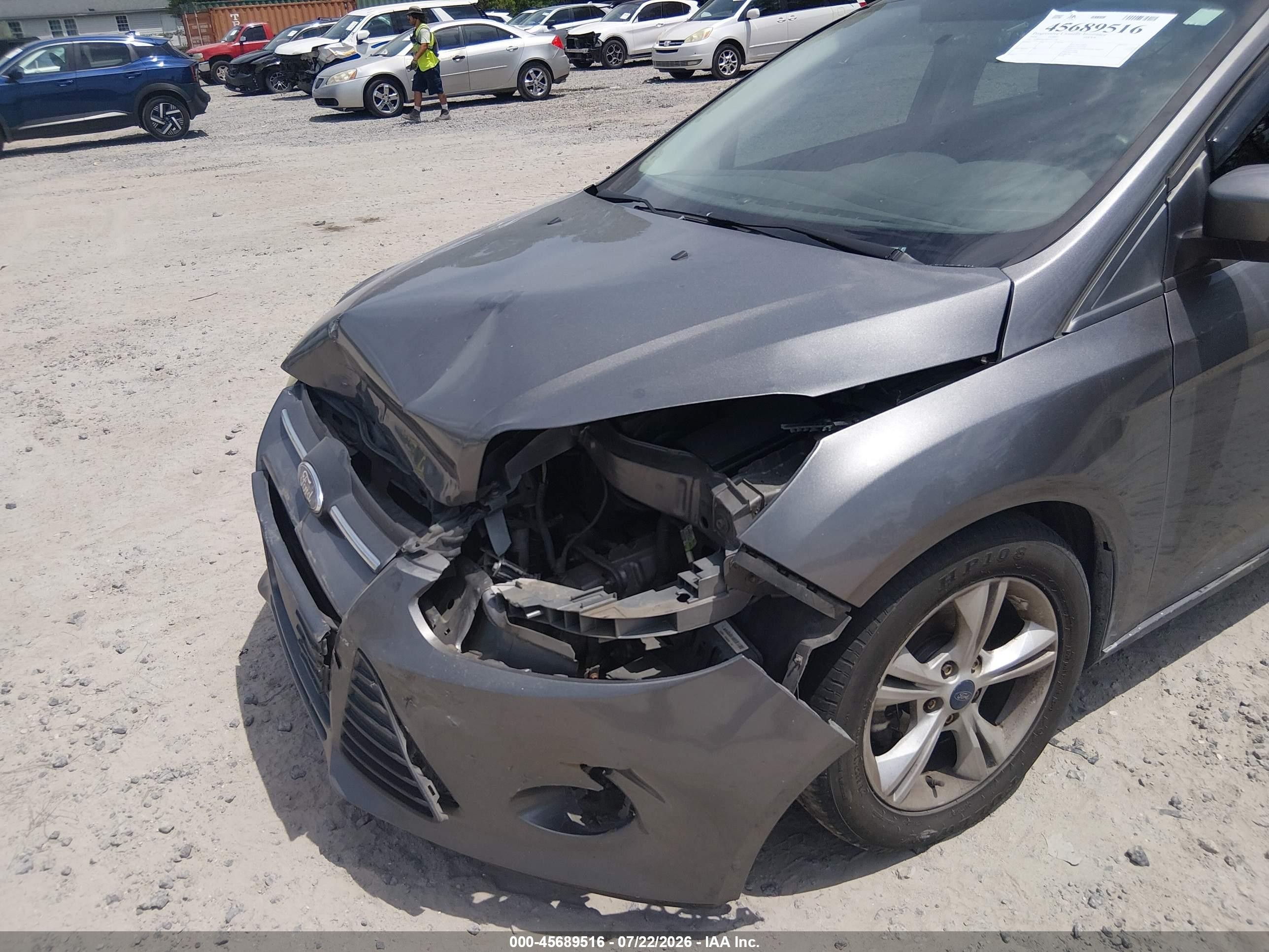 2014 Ford Focus Se Gray vin: 1FADP3K28EL427399