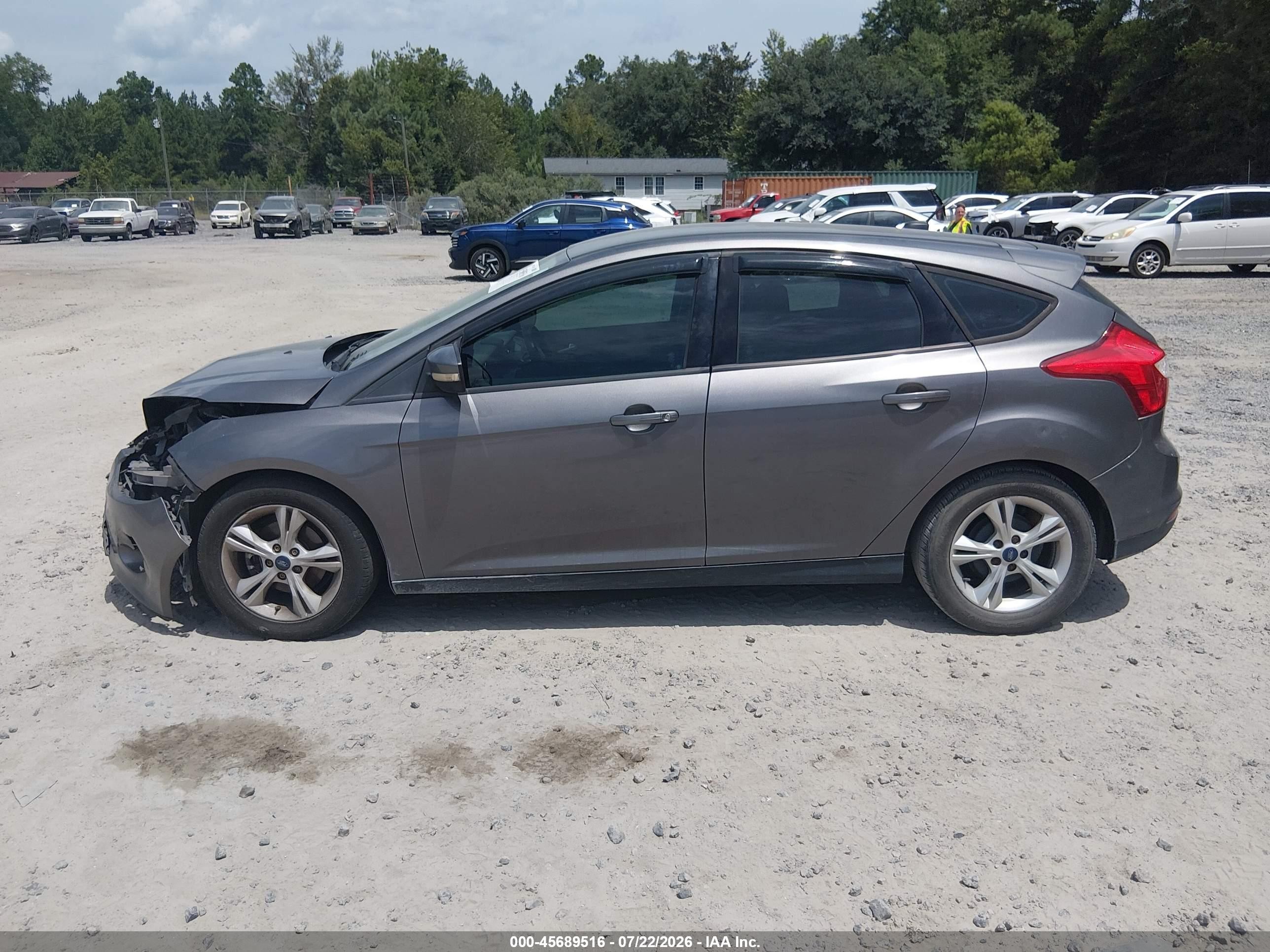 2014 Ford Focus Se Gray vin: 1FADP3K28EL427399